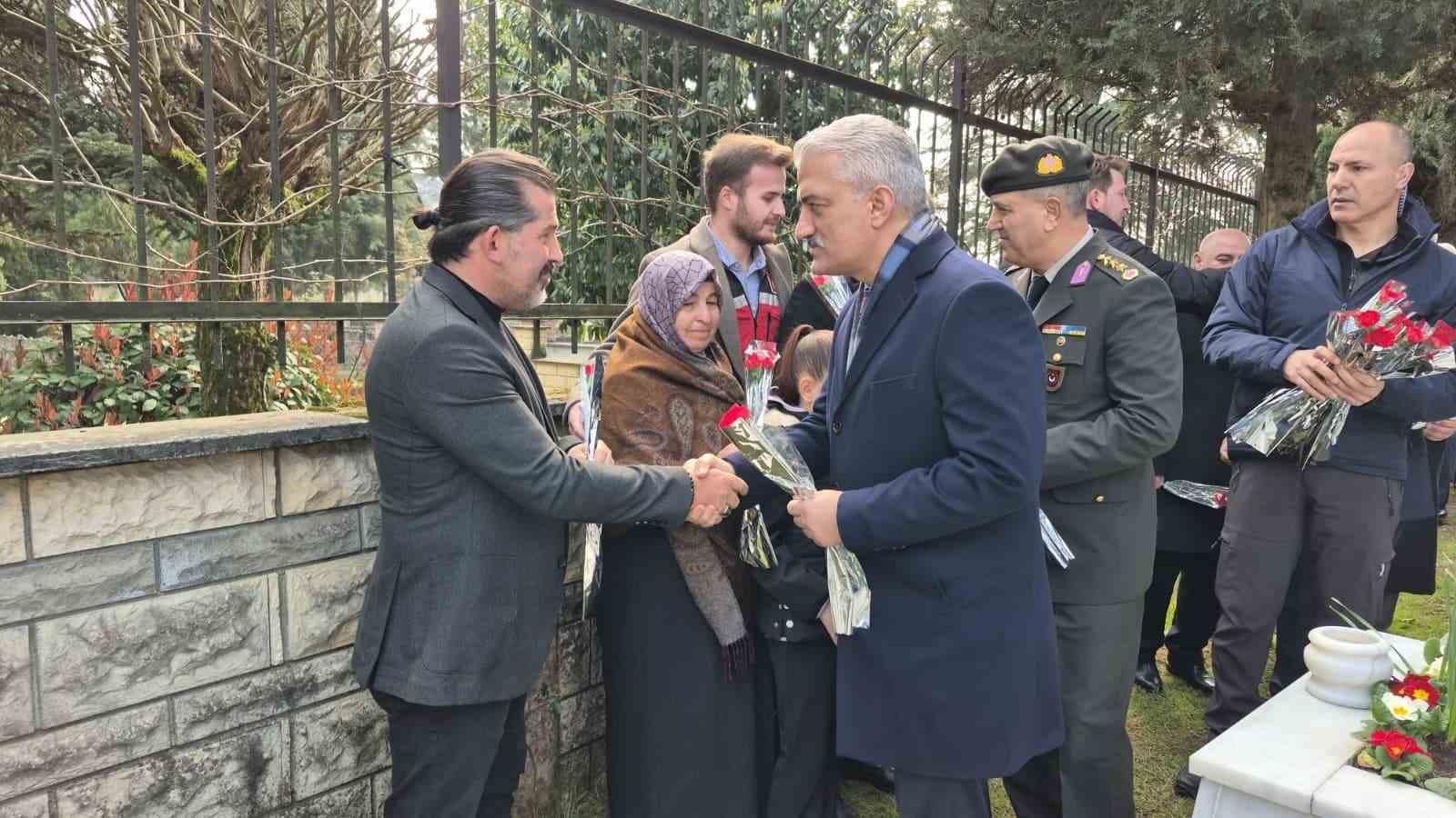 18 Mart &Ccedil;anakkale Zaferi&rsquo;nin 111. yılında D&uuml;zce&rsquo;de şehitler anıldı
