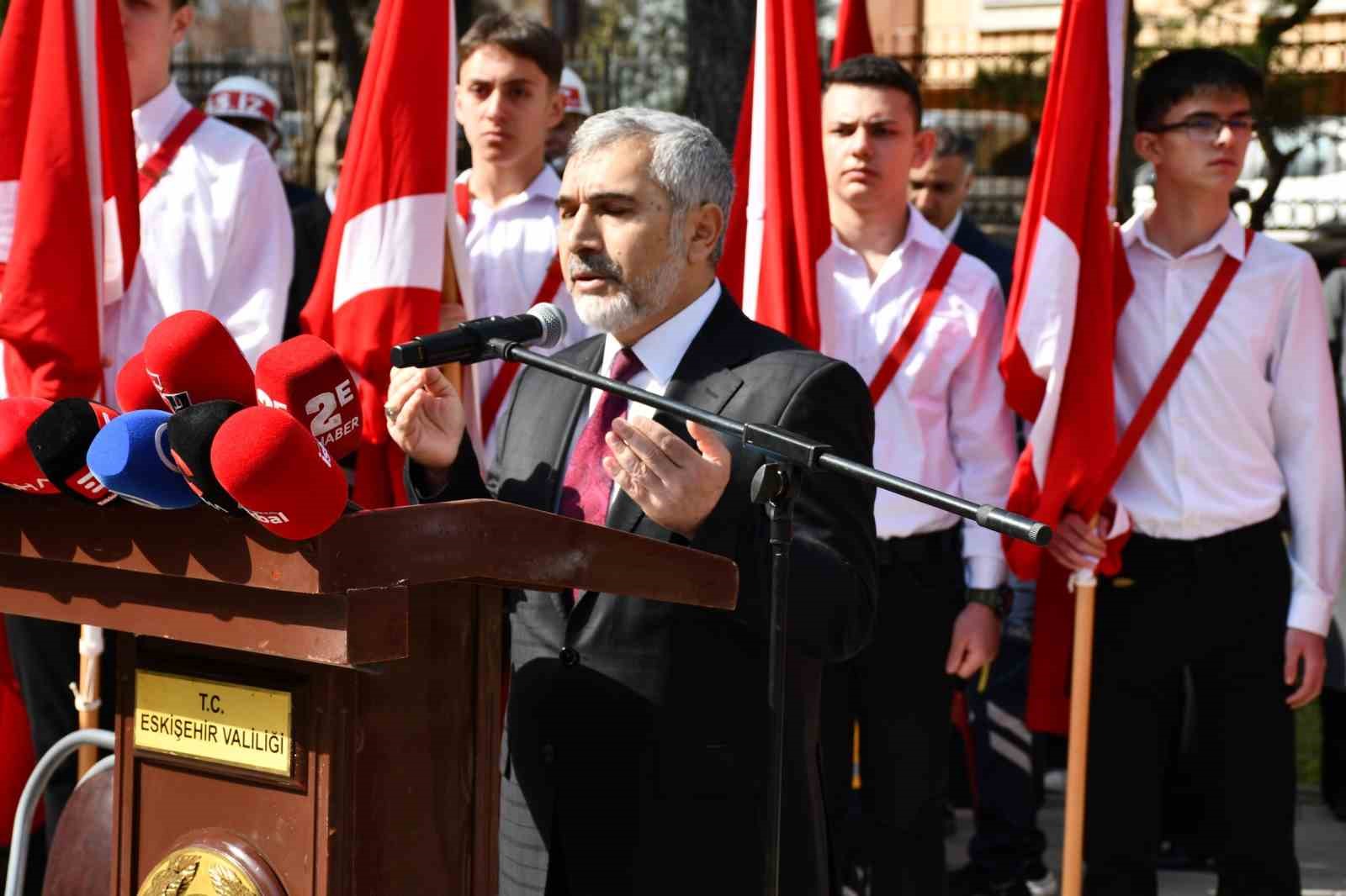 Eskişehir&rsquo;de 18 Mart Şehitleri Anma G&uuml;n&uuml; ve &Ccedil;anakkale Deniz Zaferi t&ouml;renle kutlandı
