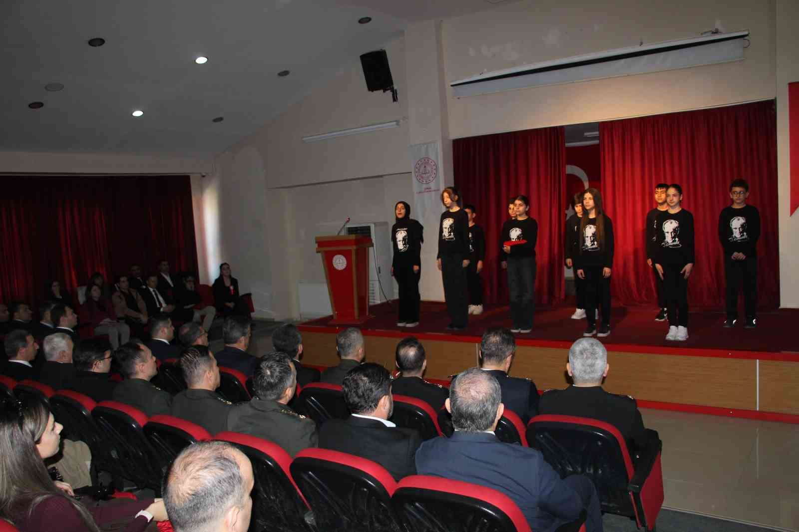 Şırnak&rsquo;ta &Ccedil;anakkale Zaferi ve şehitleri anıldı
