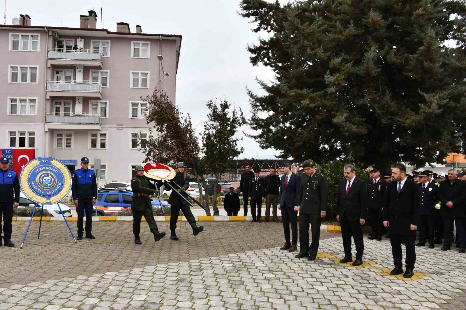 Vezirk&ouml;pr&uuml;&rsquo;de &Ccedil;anakkale Zaferi t&ouml;reni
