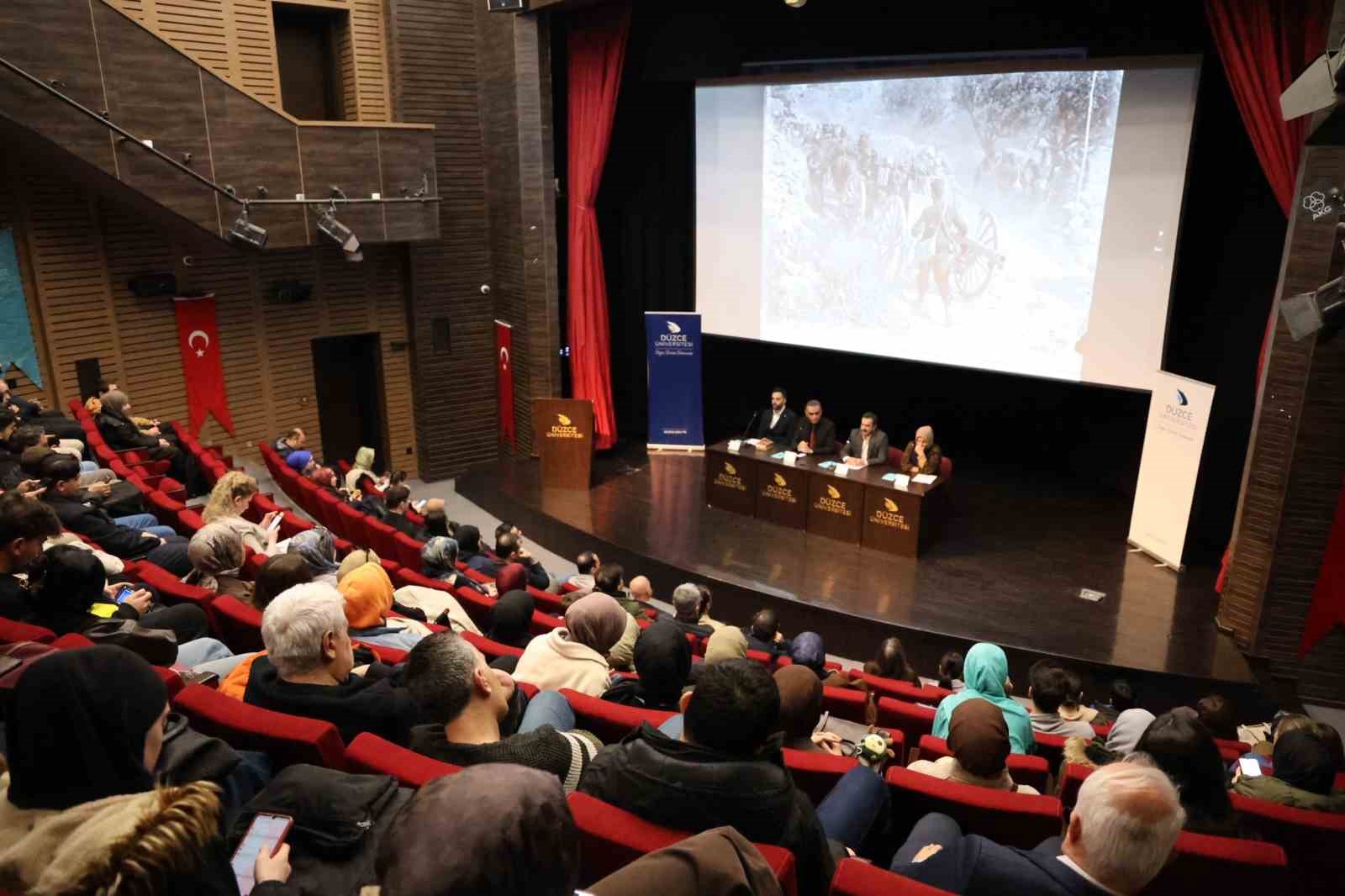 D&uuml;zce &Uuml;niversitesi&rsquo;nde &Ccedil;anakkale Zaferinin 111. yılı kutlandı

