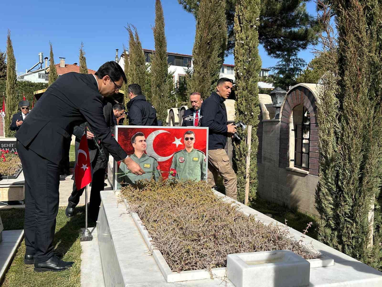 &Ccedil;anakkale şehitleri Uşak&rsquo;ta t&ouml;renle anıldı
