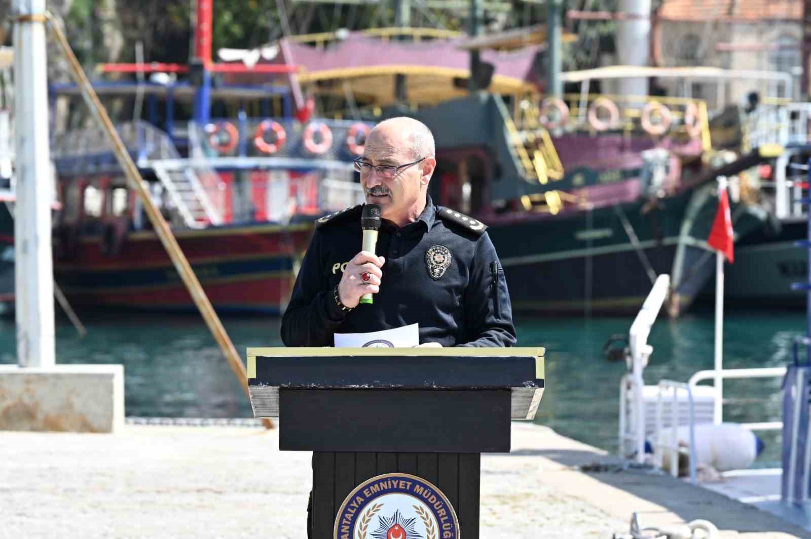 Şehit Veysel &Ouml;zkayacan&rsquo;ın adı verilen karakol botu mavi vatanda g&ouml;reve başladı
