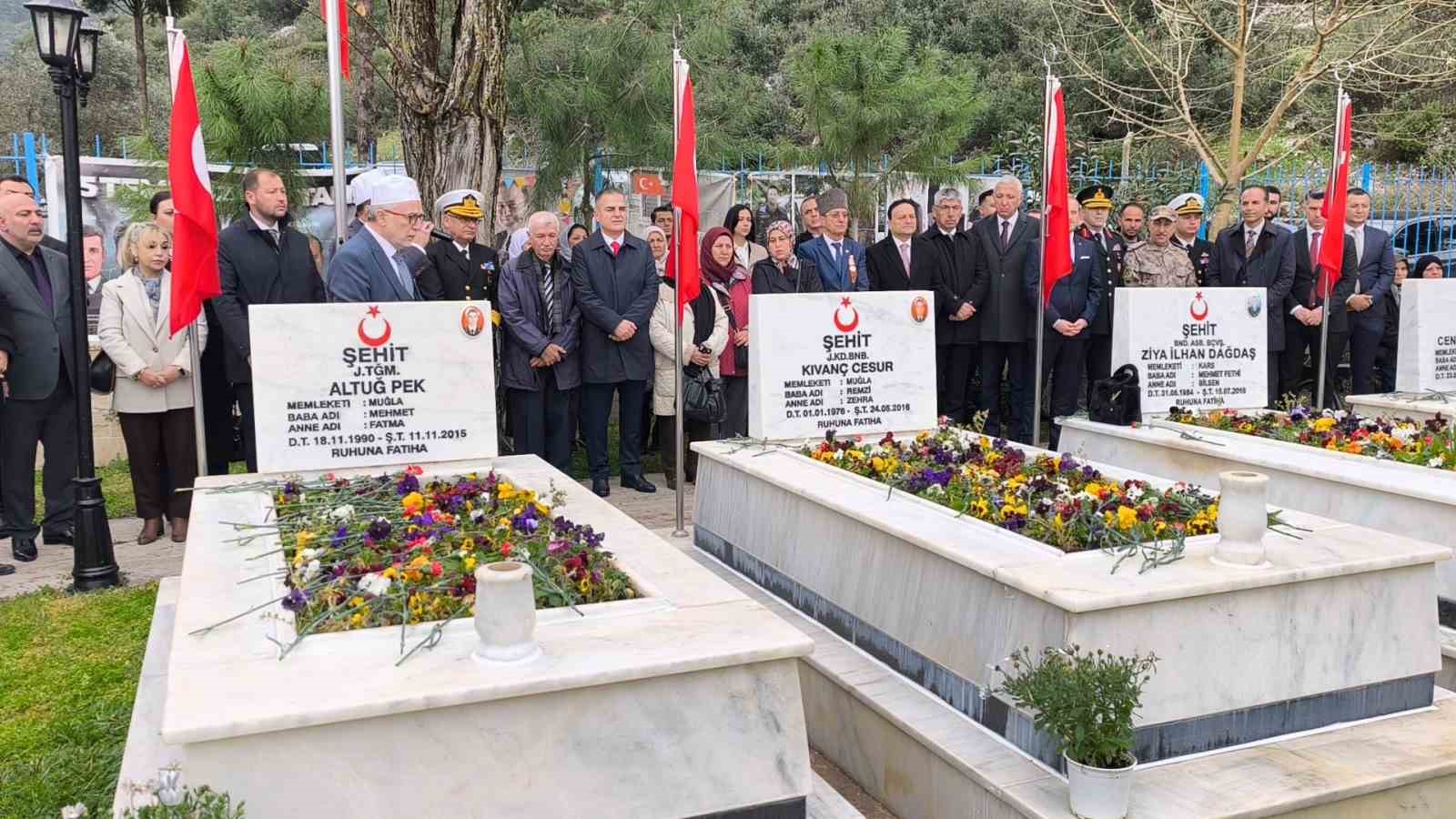&Ccedil;anakkale Zaferi&rsquo;nin 111 yılında şehitler dualarla anıldı
