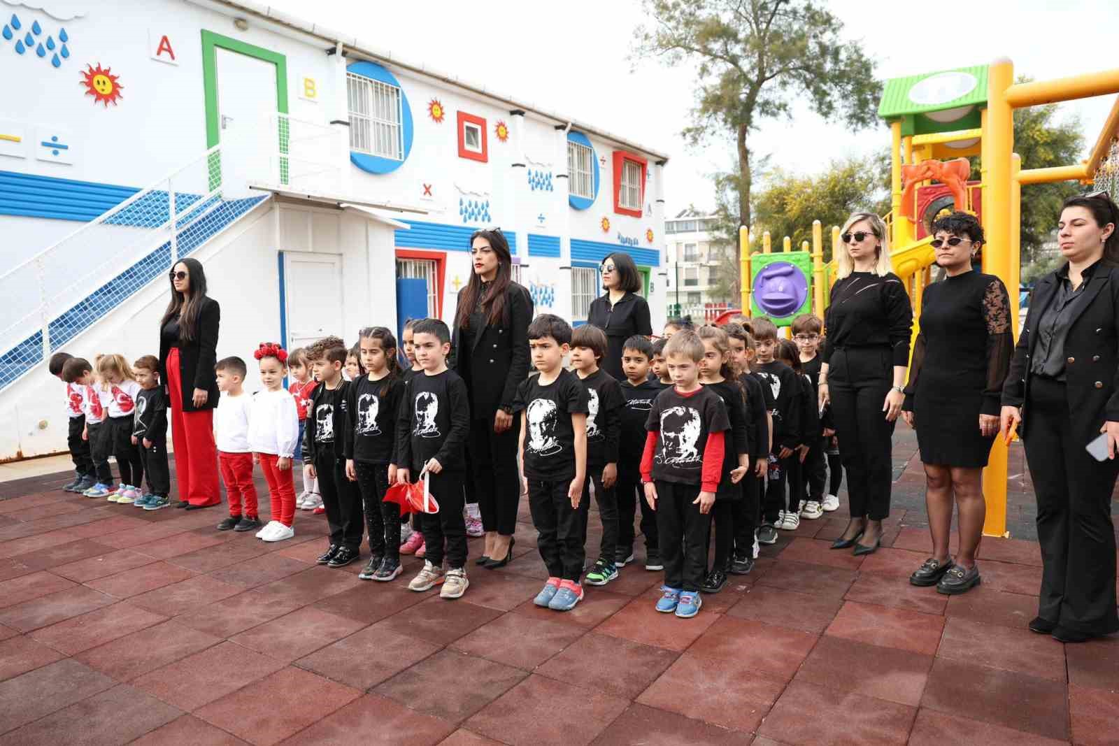 Didim Belediyesi&rsquo;nin minikleri &lsquo;&Ccedil;anakkale&rsquo; performansı takdir topladı
