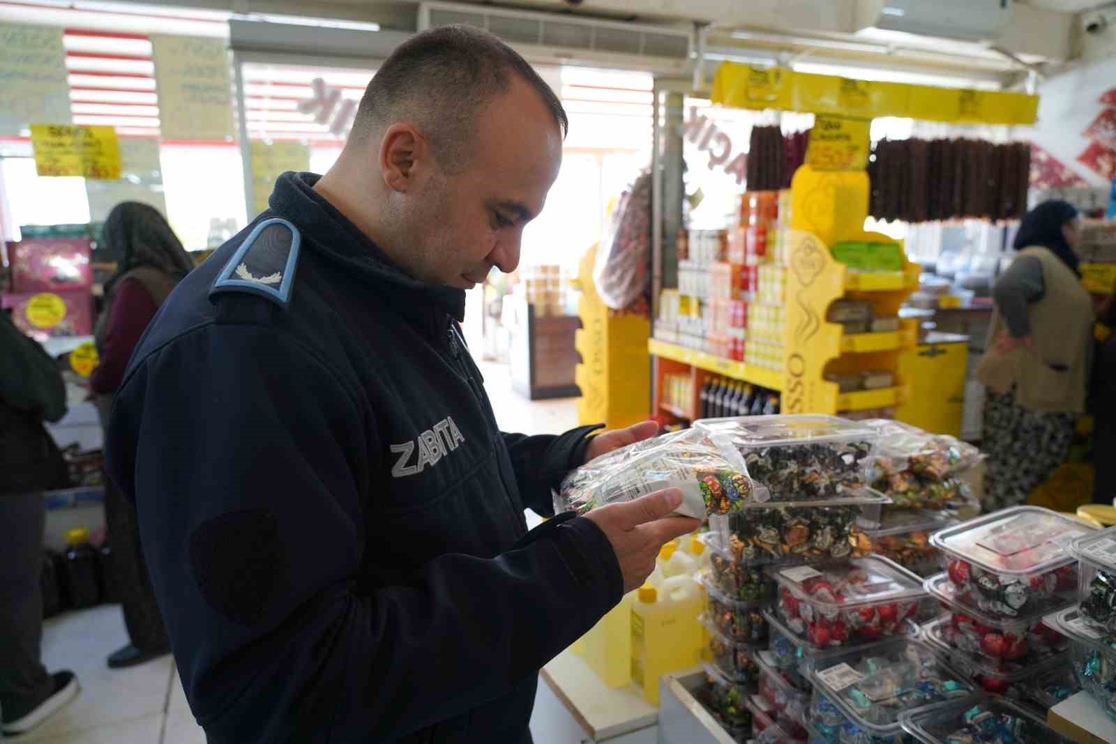 Erdemli’de zabıta ekiplerinden bayram öncesi denetim