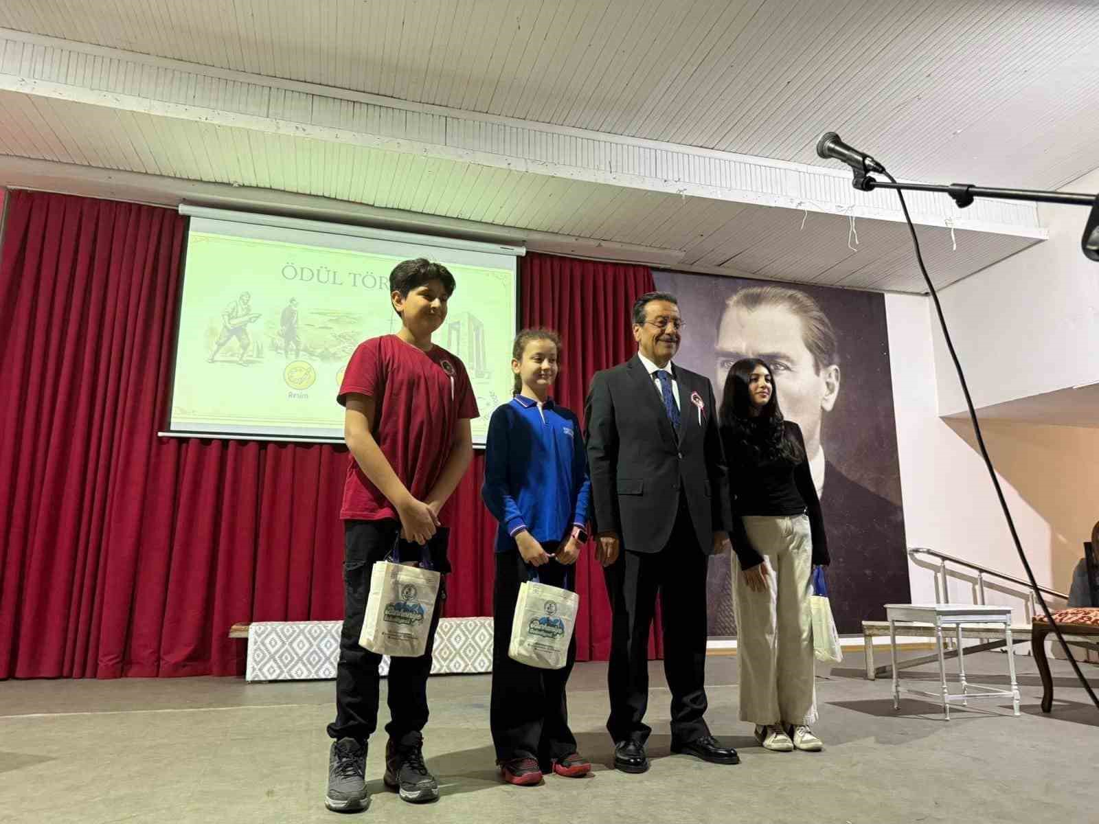 Burhaniye&rsquo;de 18 Mart &Ccedil;anakkale Zaferi ve Şehitleri Anma G&uuml;n&uuml; kutlandı
