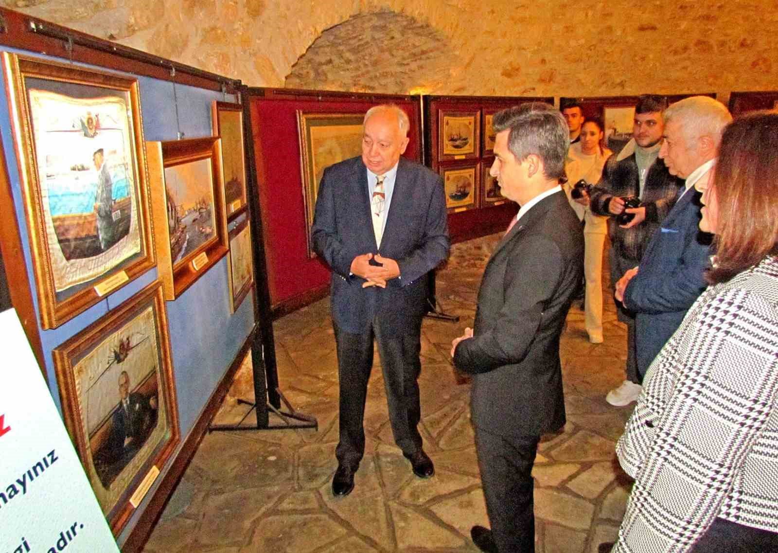 &Ccedil;eşme&rsquo;de 18 Mart &Ccedil;anakkale Zaferi t&ouml;renle anıldı
