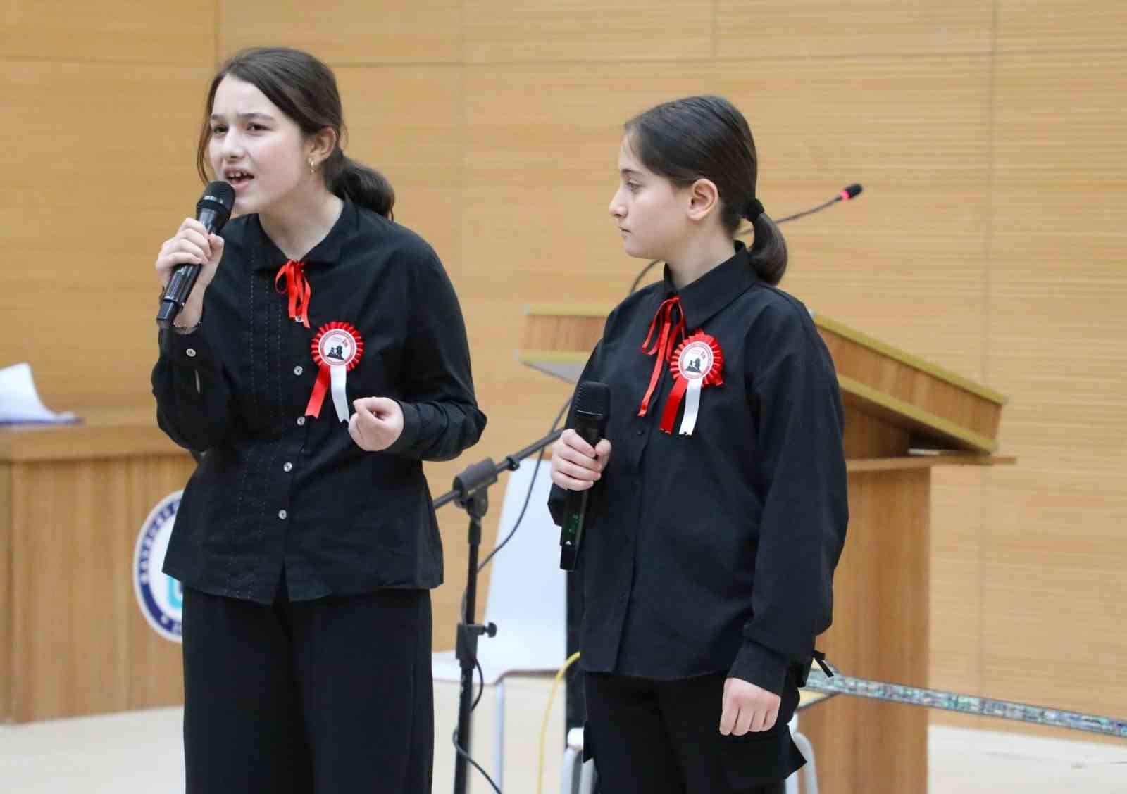 Bayburt’ta Çanakkale şehitleri düzenlenen programla anıldı