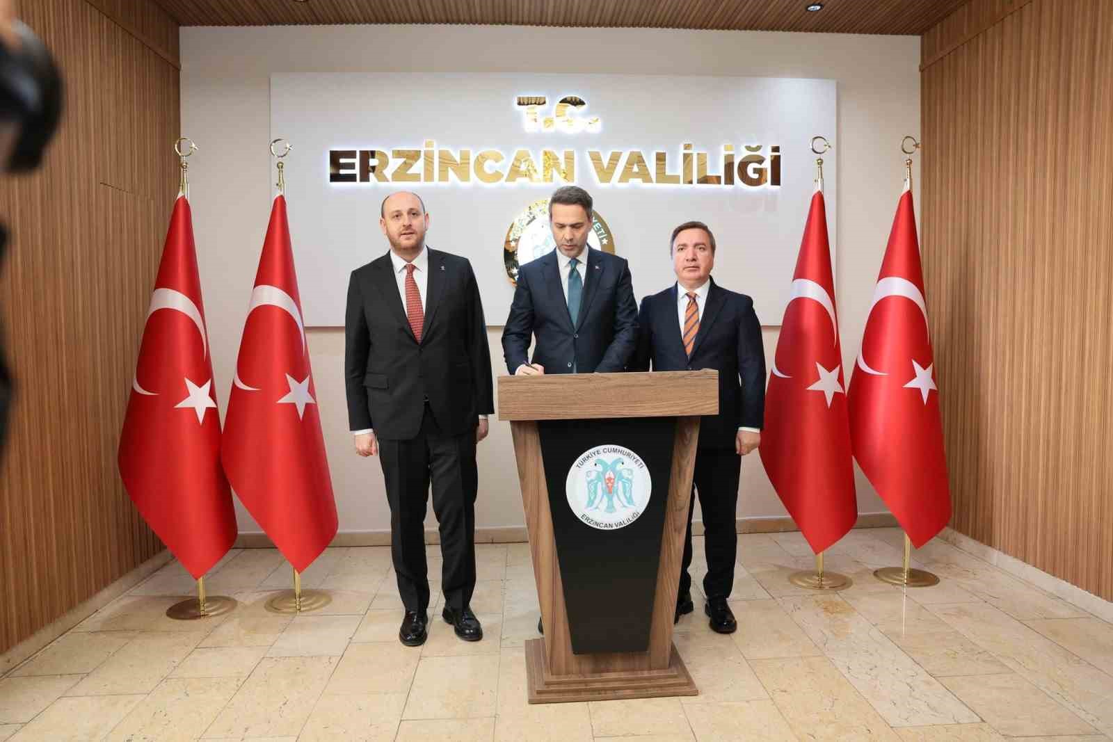 Bakan Bayraktar Erzincan’da