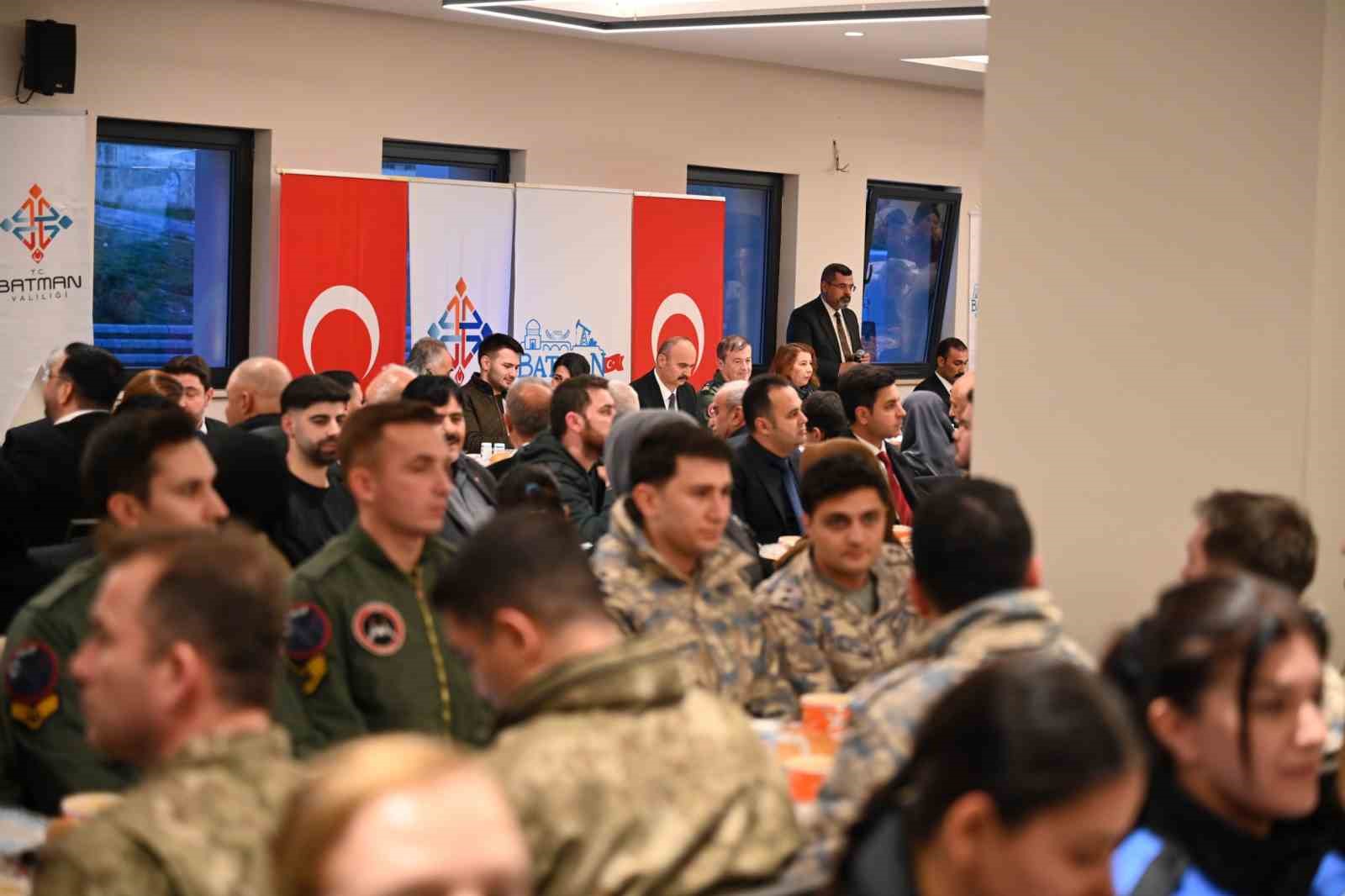 Çanakkale Zaferi Gününde güvenlik güçleri iftarda buluştu
