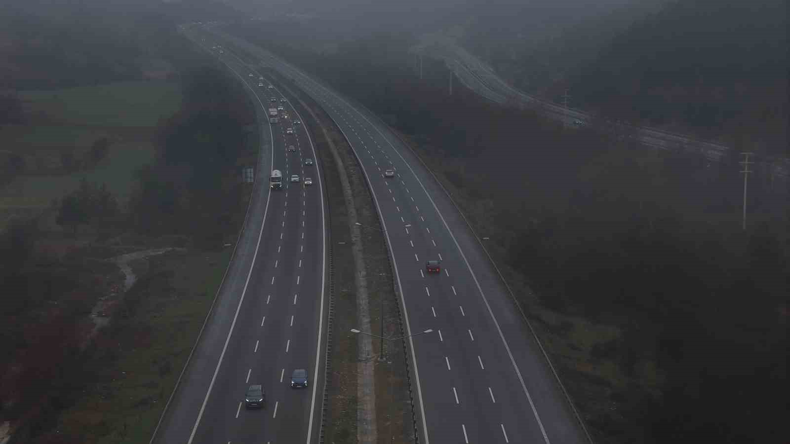 Bolu ge&ccedil;işinde bayram trafiği başladı
