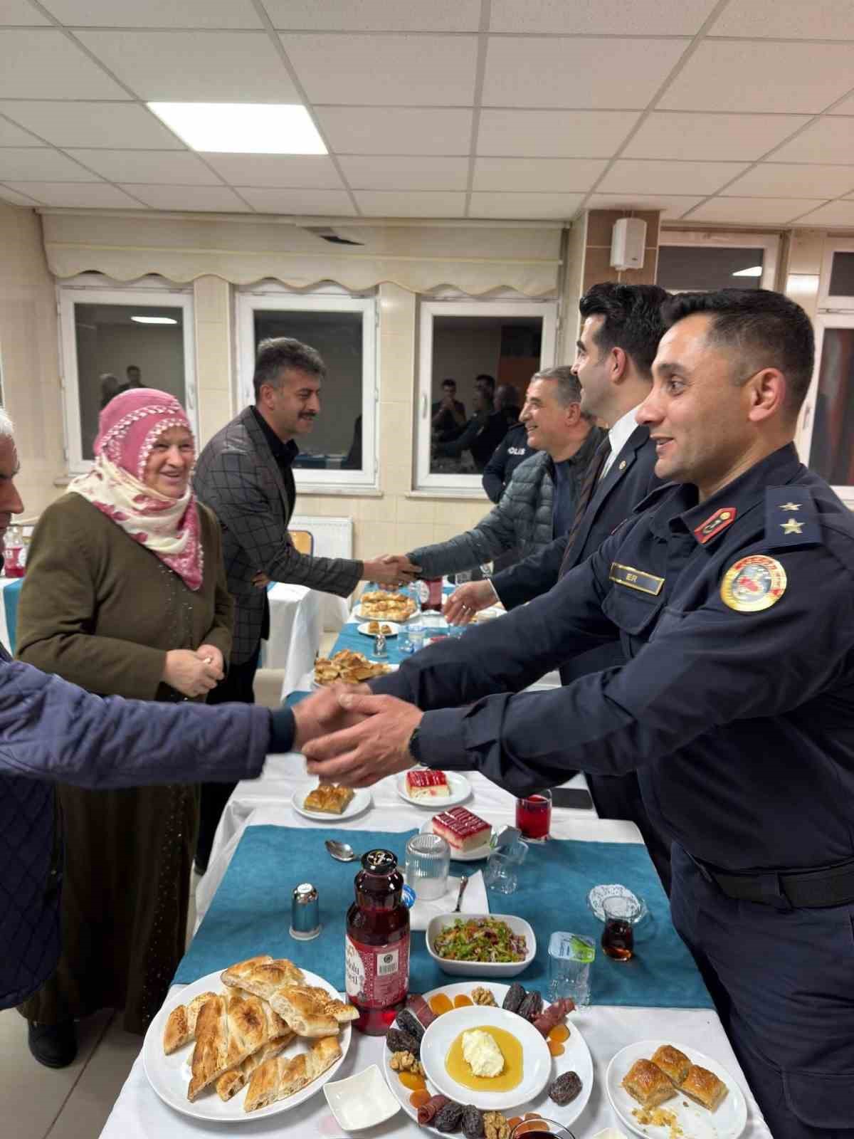 Tomarza’da şehit aileleri ve gaziler iftarda buluştu