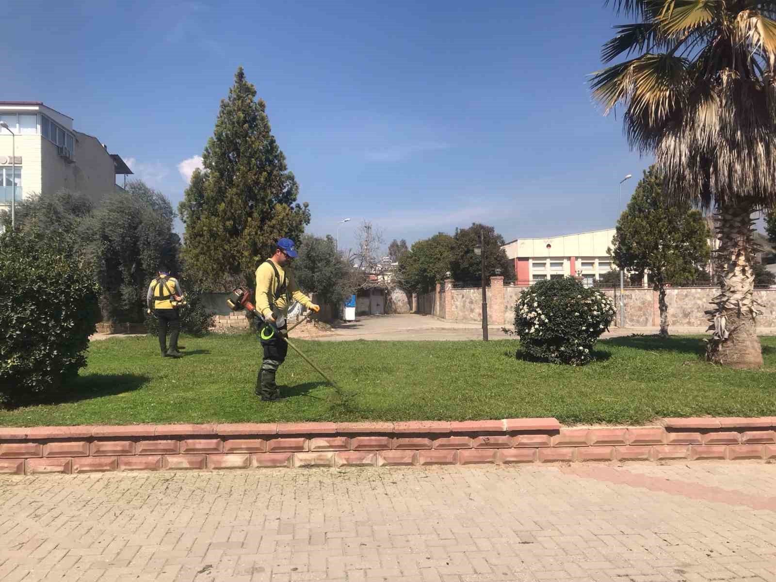 B&uuml;y&uuml;kşehir sahaya indi, Nazilli bayrama hazırlandı
