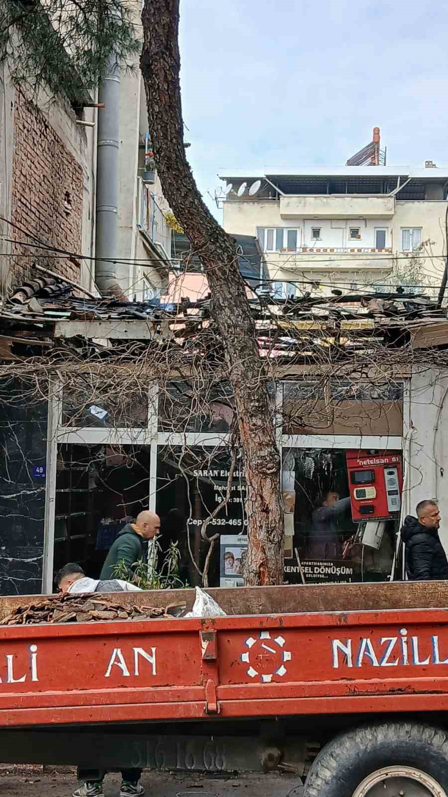 Buharkent&rsquo;te iş yeri yangını
