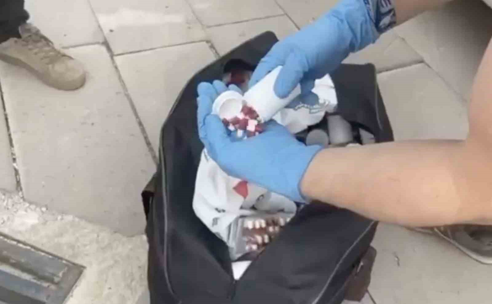 Kastamonu&rsquo;da 9 bin 642 adet sentetik ecza hapı ele ge&ccedil;irildi
