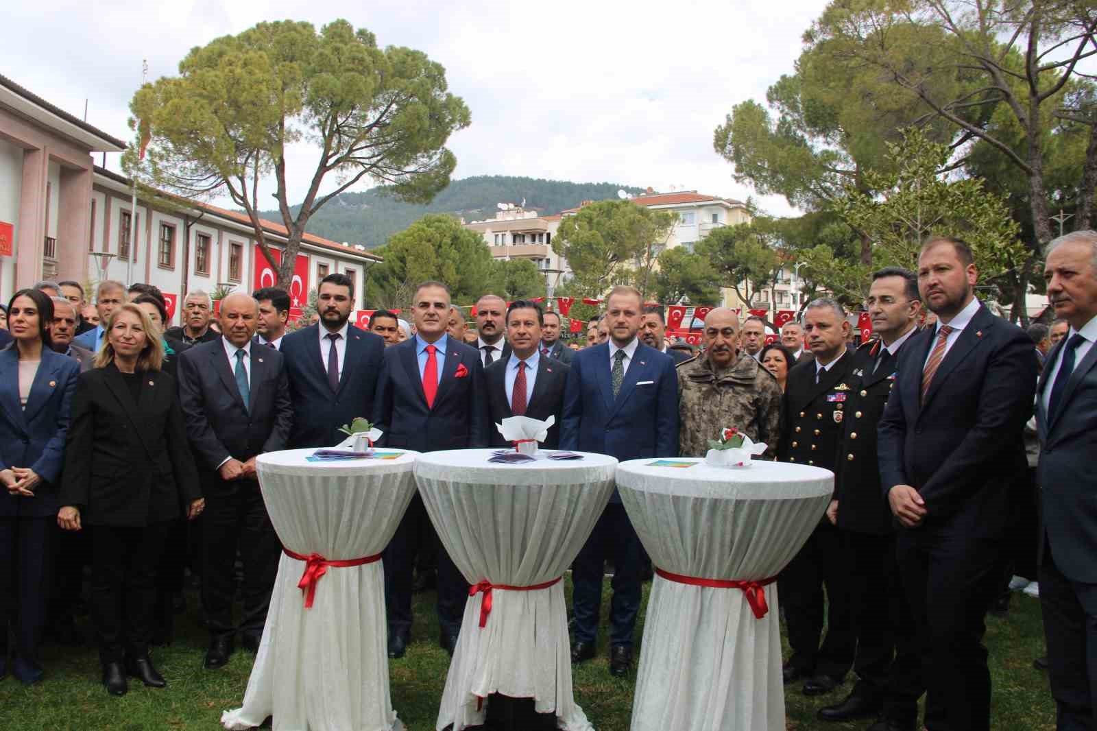 Muğla&rsquo;da bayramlaşma t&ouml;reni yapıldı
