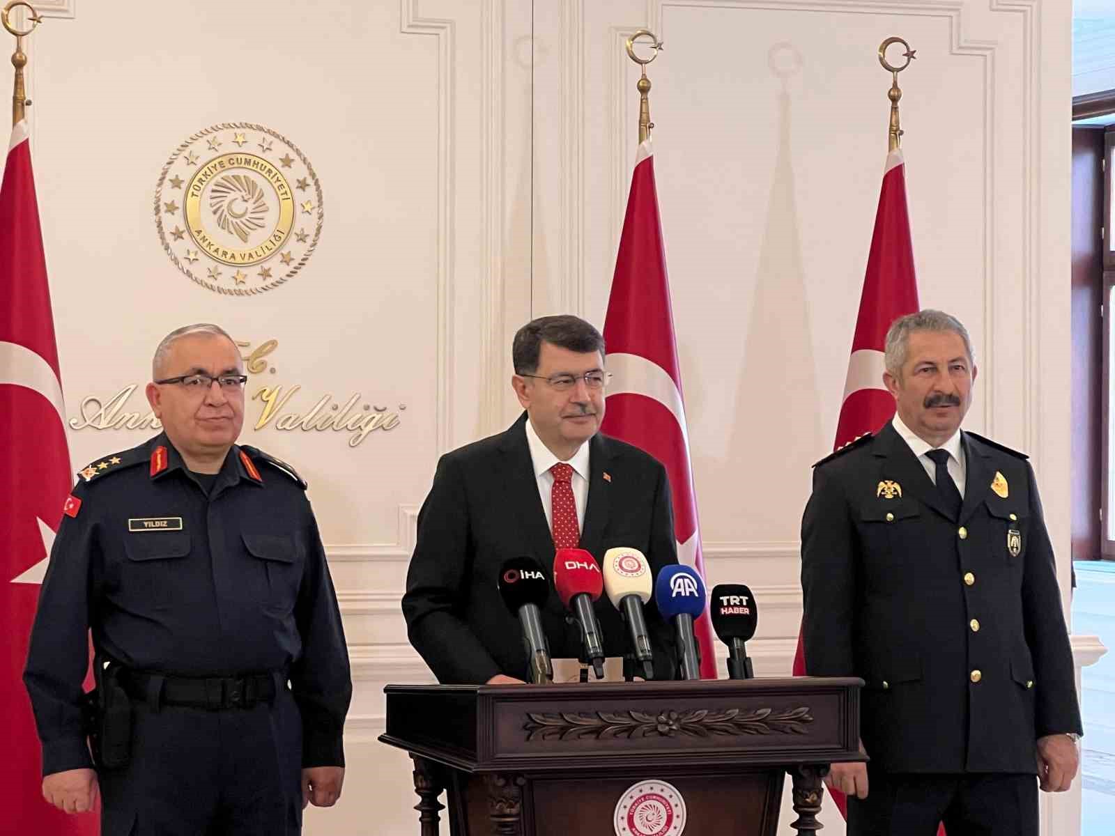 Ankara&rsquo;da jandarma ve polis bayramda helikopter, dron ve K9 k&ouml;pekleri ile g&uuml;venliği sağlayacak
