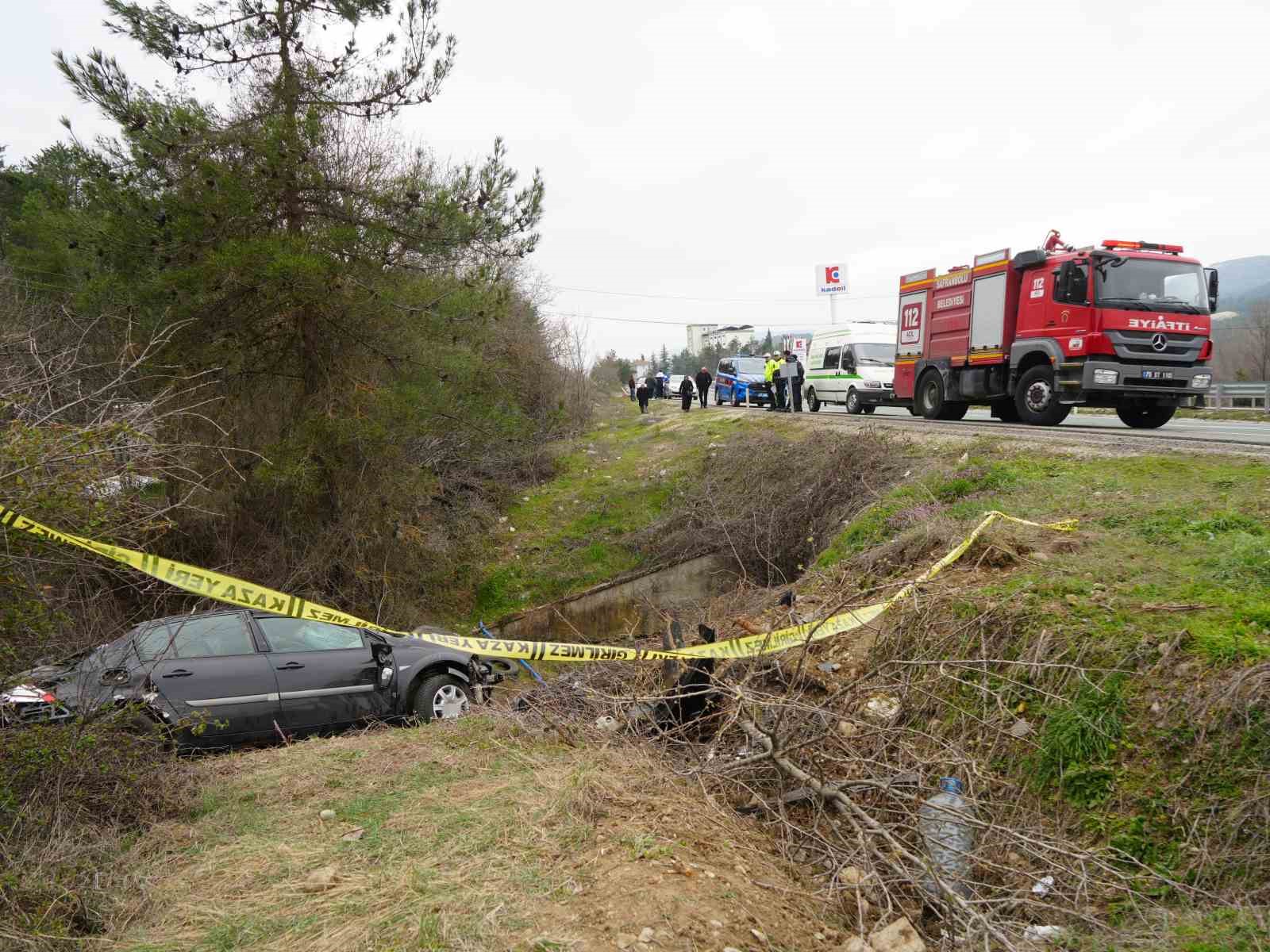 Bayram tatili yolunda feci kaza: 1 &ouml;l&uuml;, 4 yaralı
