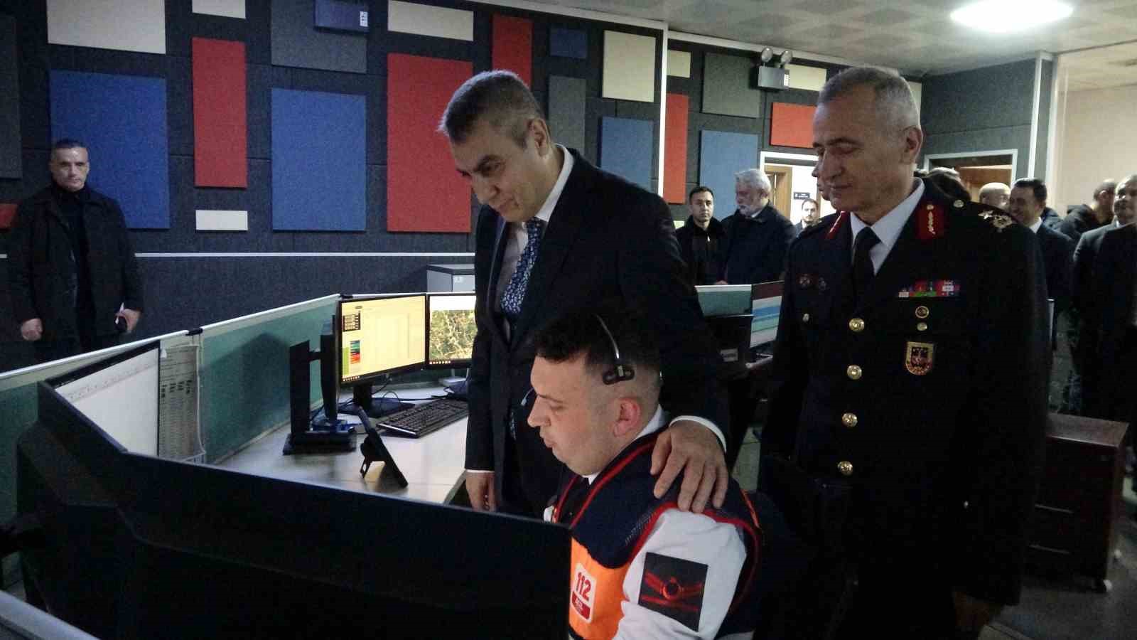 Vali Toros: "32 bin 767 personel g&ouml;rev başında olacak"
