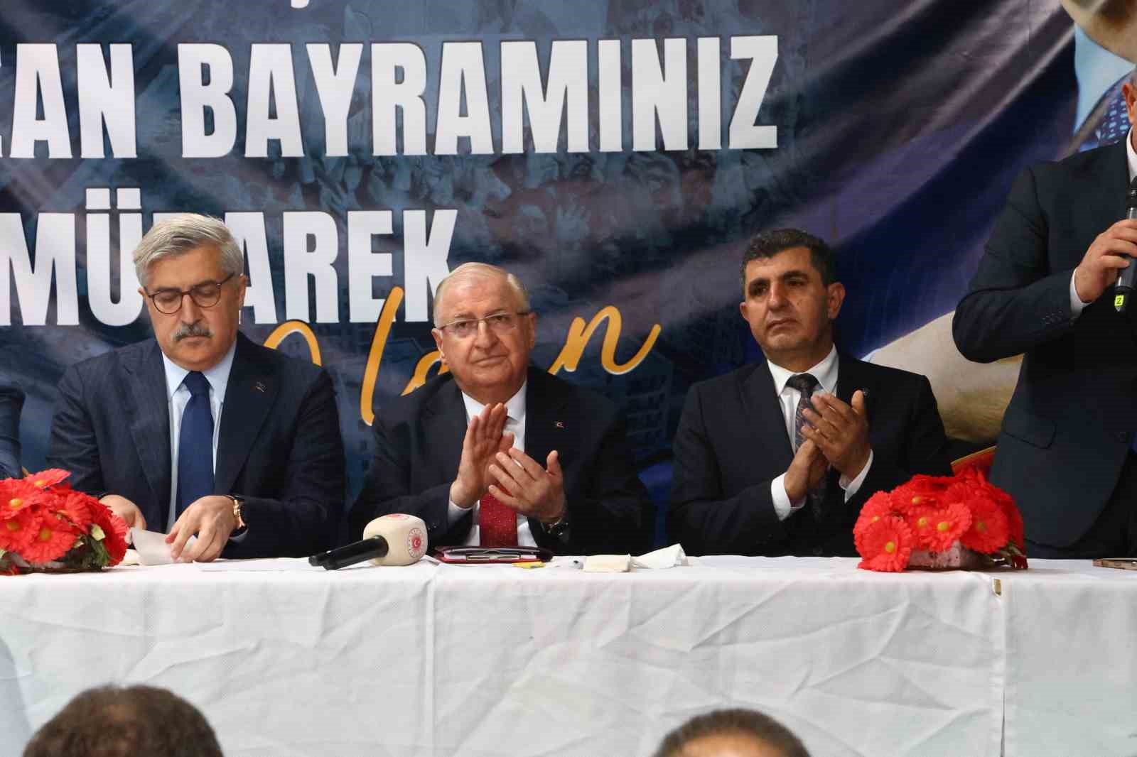 Bakan G&uuml;ler: "T&uuml;rkiye bu s&uuml;re&ccedil;te ateşkesin sağlanmasını, diplomasinin yeniden devreye girmesini savunan tutum ortaya koymaktadır"
