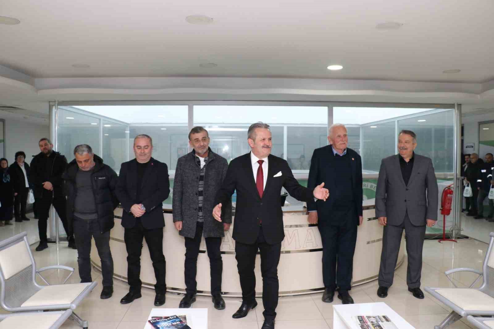 Başkan Koloğlu ilk belediye personelleri ile bayramlaştı