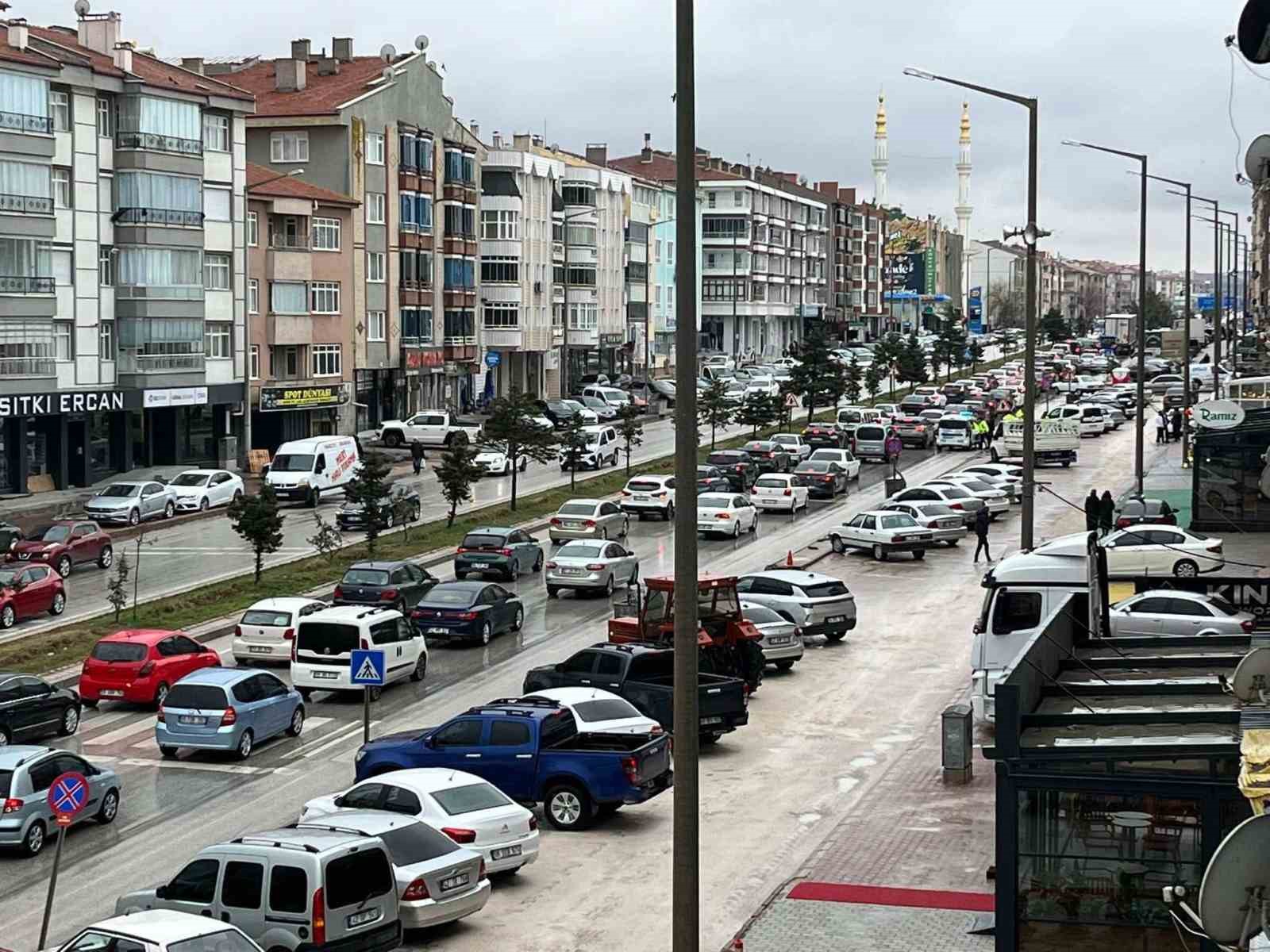 Kulu’da bayram trafiği yoğunluğu