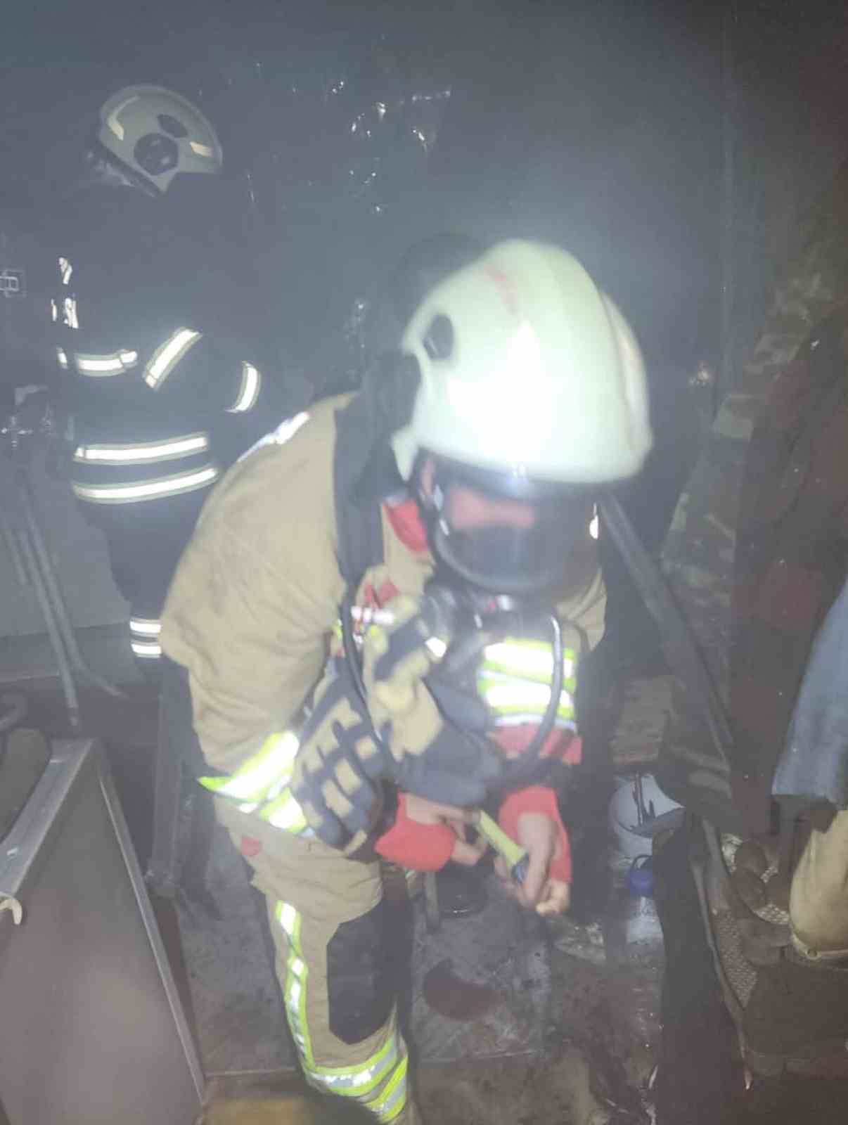 Kırıkhan’da ev yangını