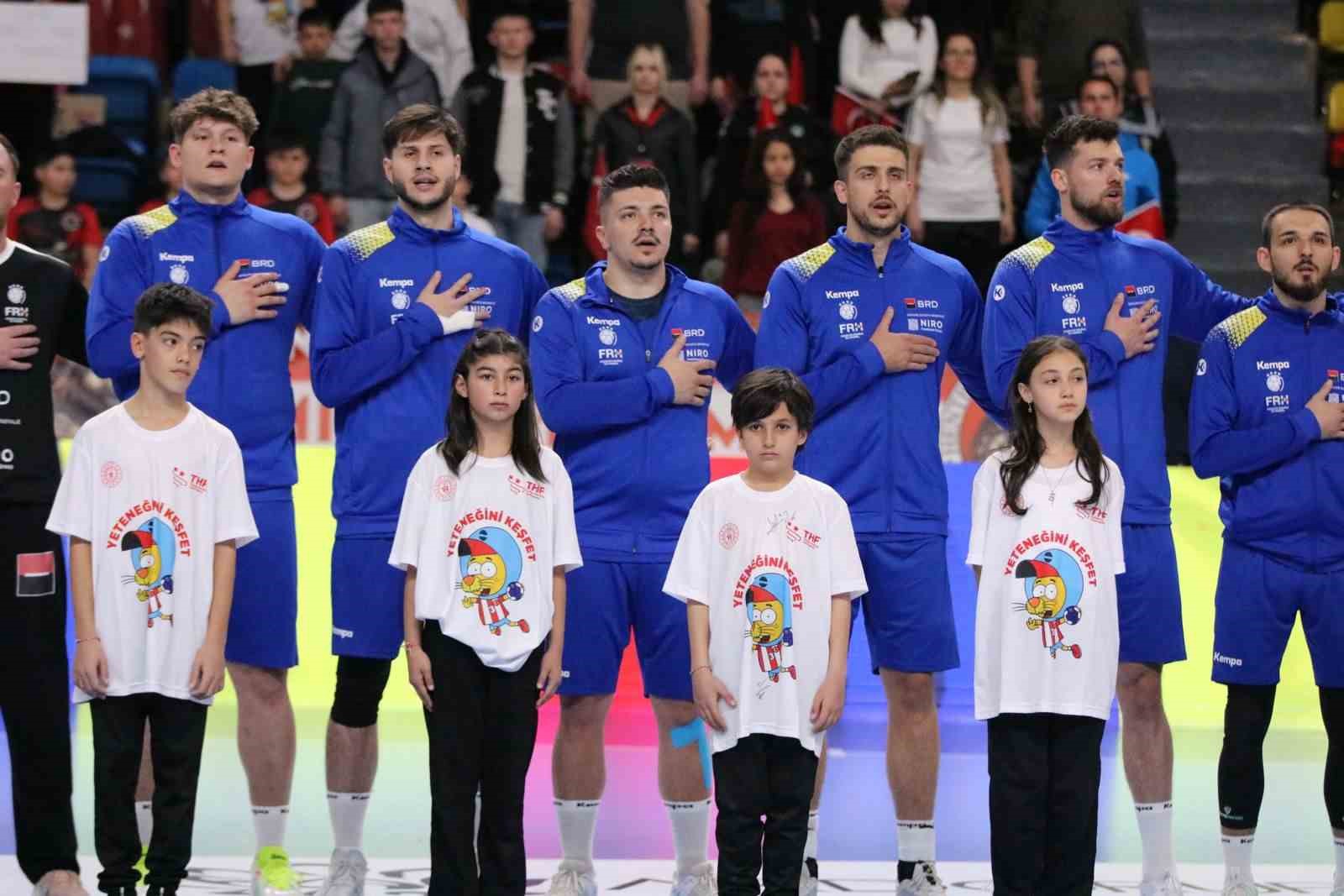 2027 IHF Dünya Hentbol Şampiyonası: Türkiye: 32 - Romanya: 37
