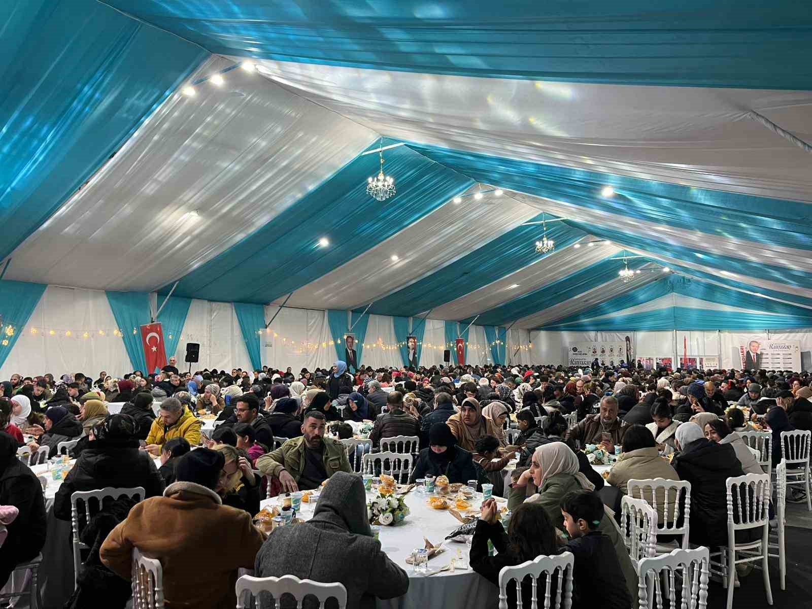 Esenyurt’ta Ramazan boyunca her gün 14 bin kişi iftar sofralarında ağırlandı