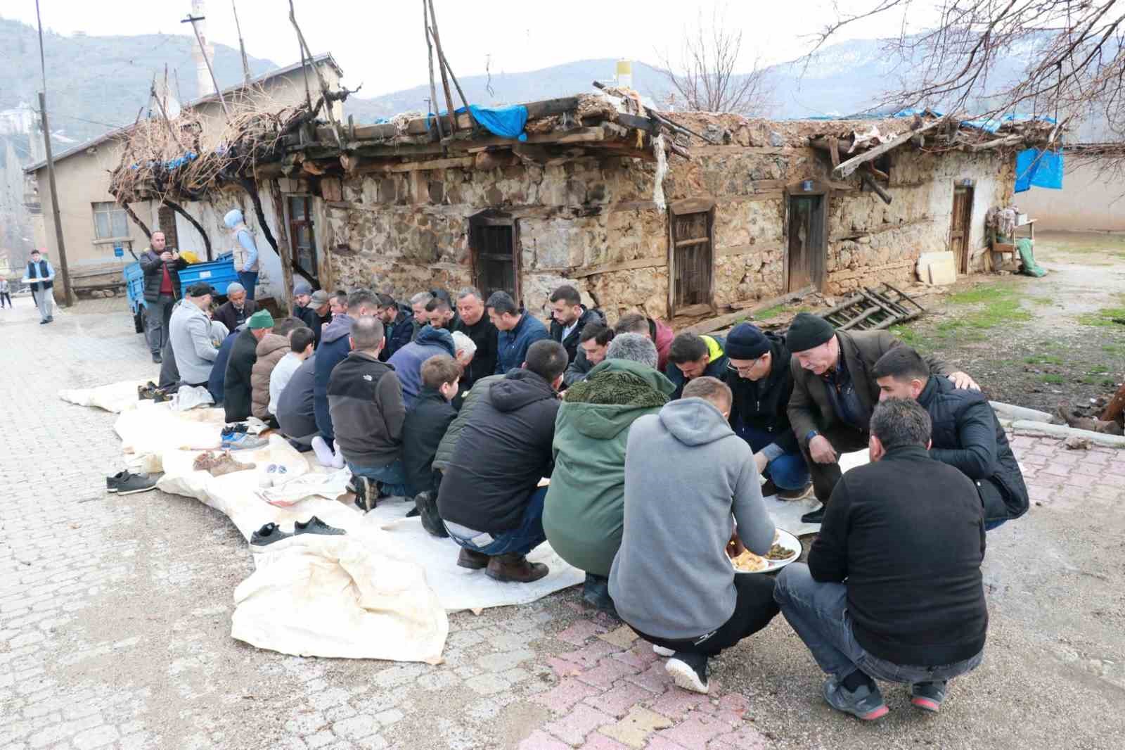 Hadim&rsquo;de asırlık gelenek: Bayram damı k&uuml;lt&uuml;r&uuml; yaşatılıyor
