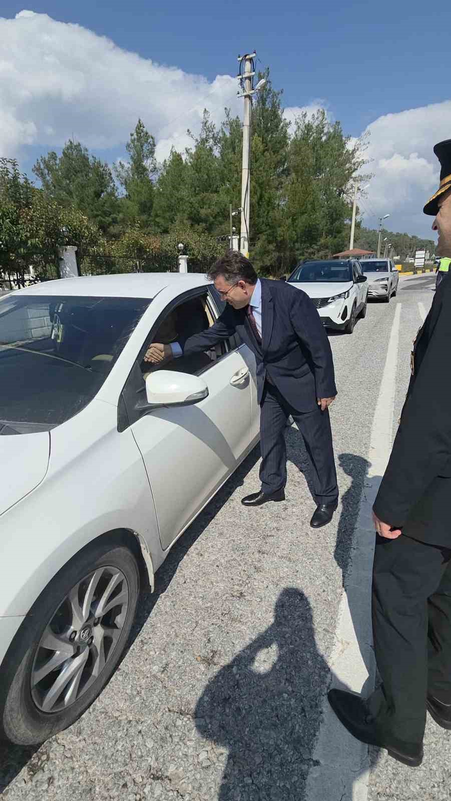 Marmaris&rsquo;e bayram i&ccedil;in 5 bin ara&ccedil; giriş yaptı
