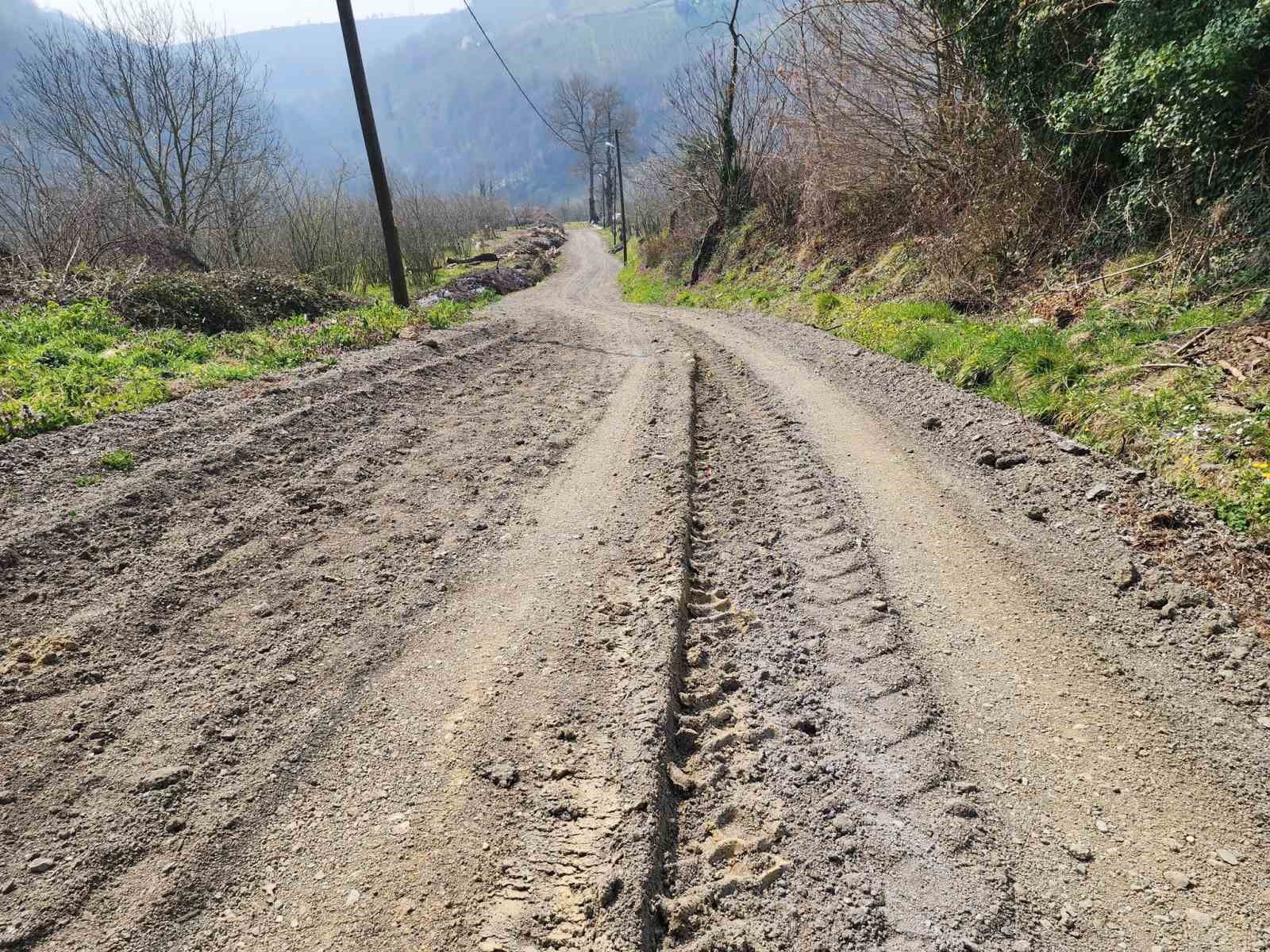 Yol incelemeleri s&uuml;r&uuml;yor
