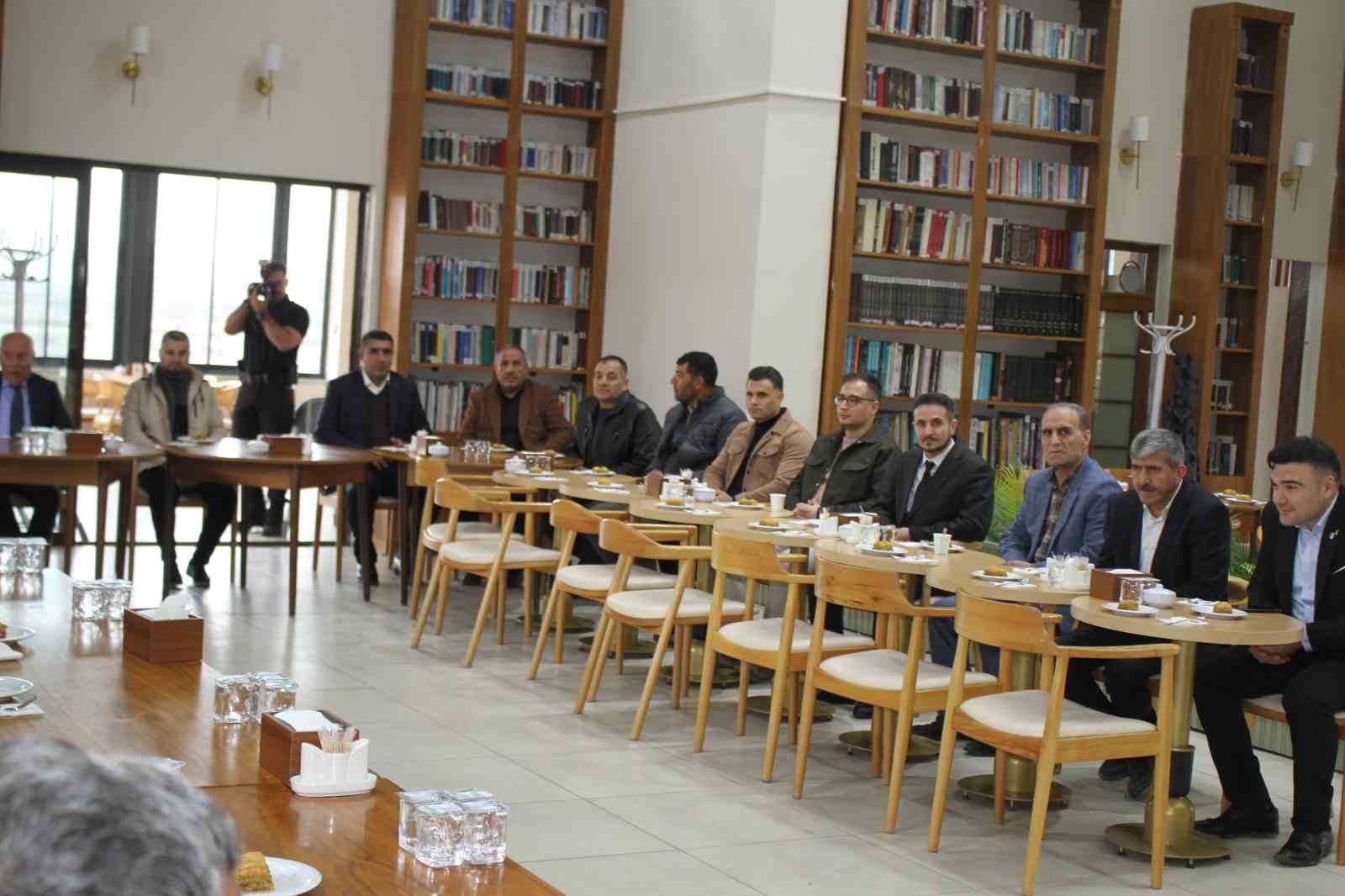 Malazgirt&rsquo;te bayramlaşma t&ouml;reni d&uuml;zenlendi
