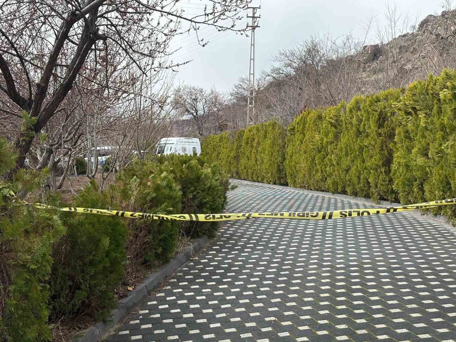 Bayramın ilk günü intihar etti