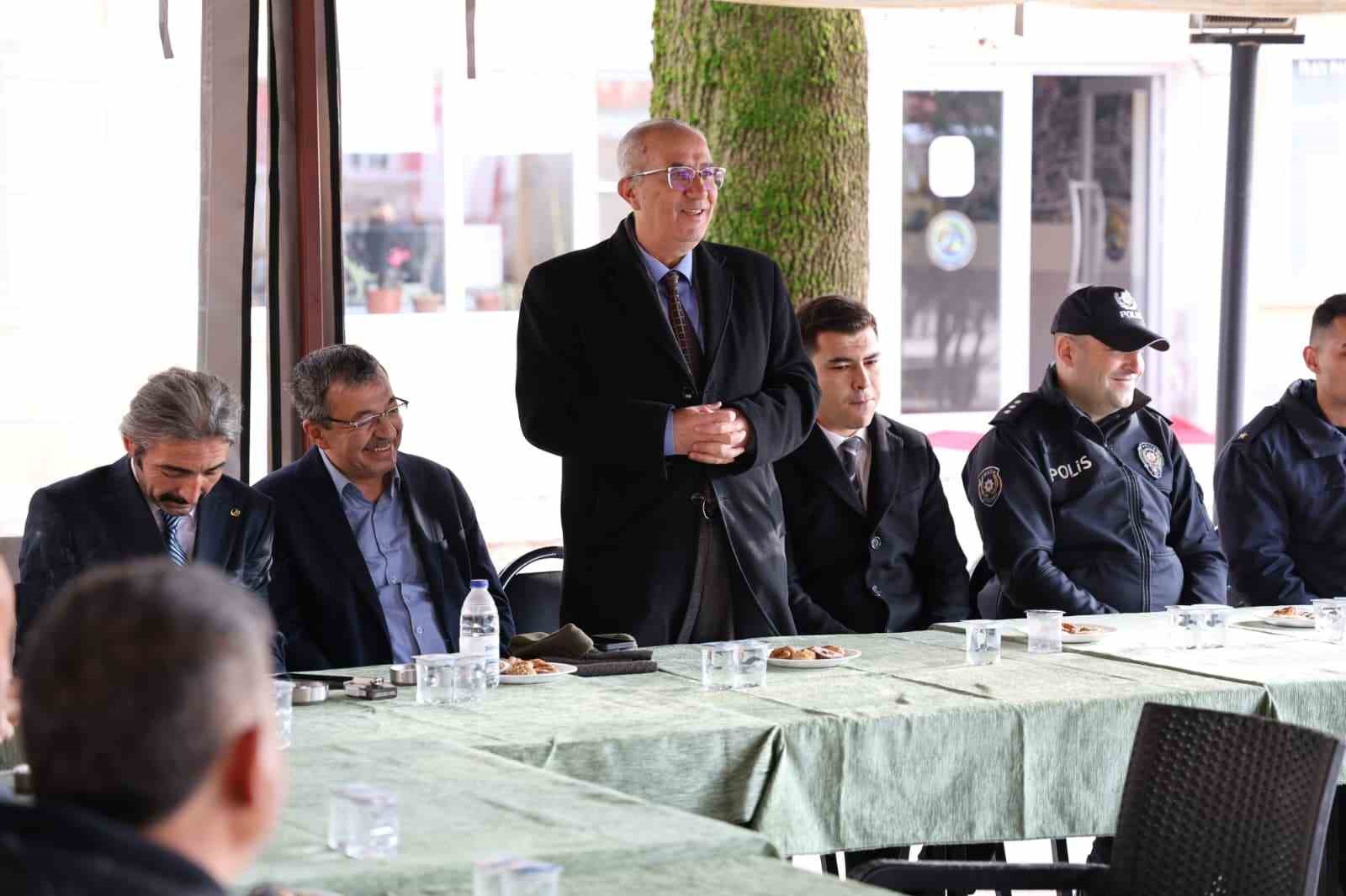 &Ccedil;ameli&rsquo;nde bayramlaşma gelenekleri yaşatıldı
