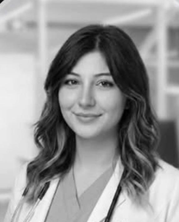 Otomobilin &ccedil;arptığı motosikletli tıp fak&uuml;ltesi &ouml;ğrencisi hayatını kaybetti
