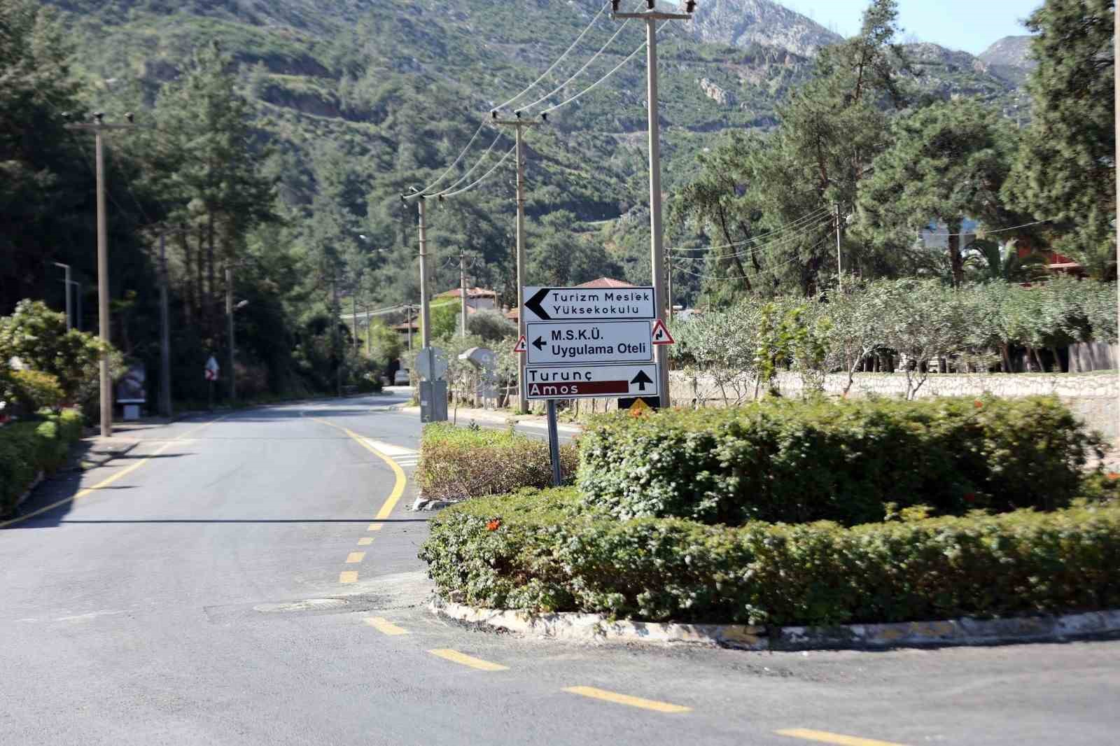 Muğla B&uuml;y&uuml;kşehir Belediyesi&rsquo;nin modern yol ağı genişliyor
