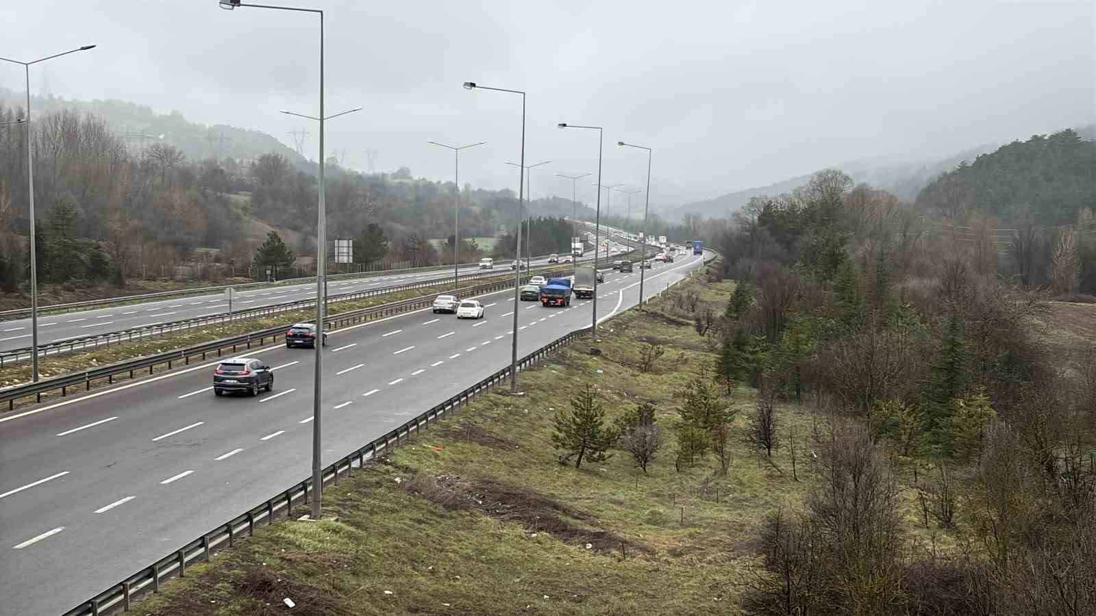Bayram tatili bitiyor, d&ouml;n&uuml;ş başladı: Yollarda bayram trafiği
