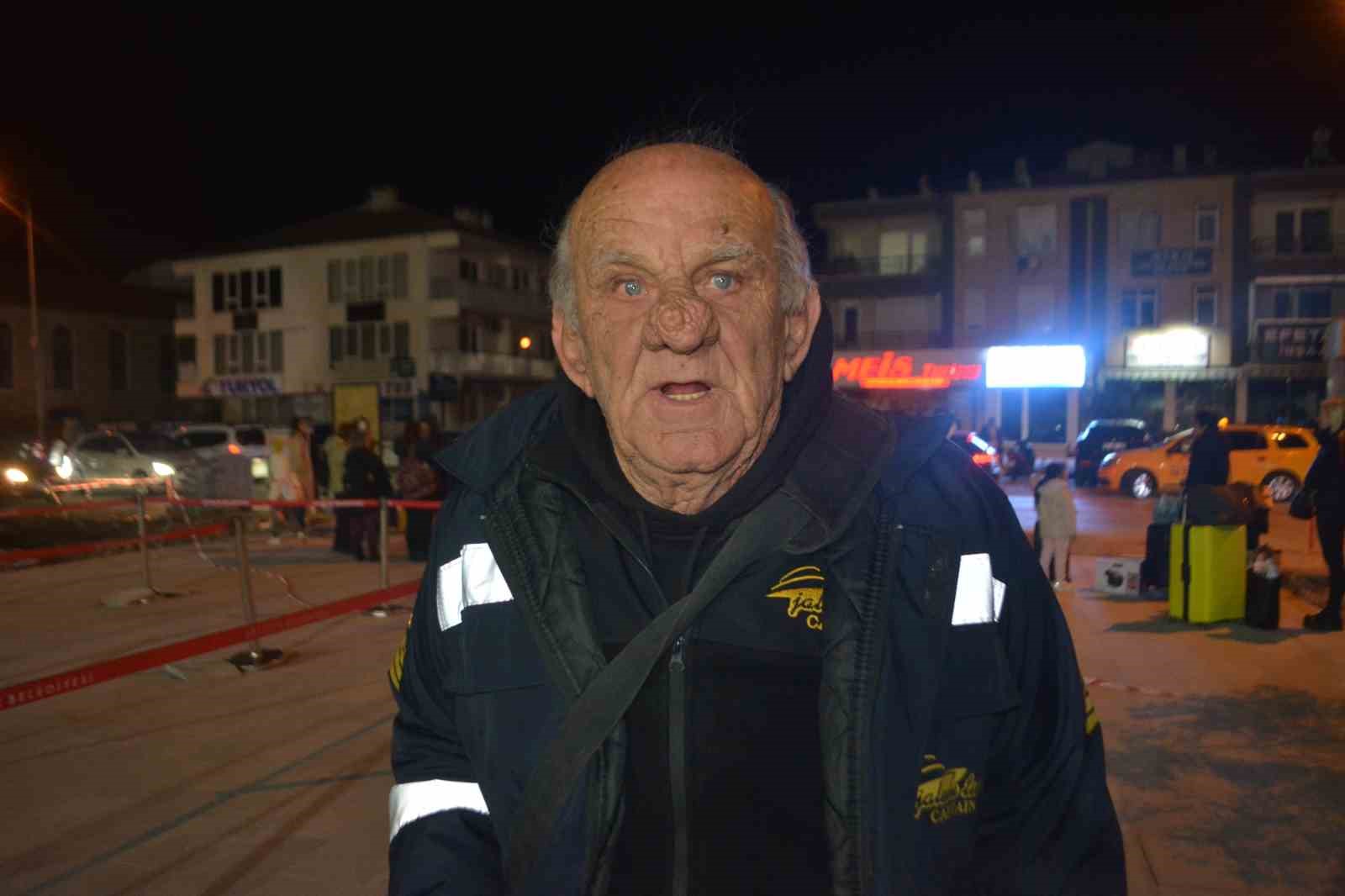 Midilli Adası&rsquo;ndaki kriz &ccedil;&ouml;z&uuml;ld&uuml;
