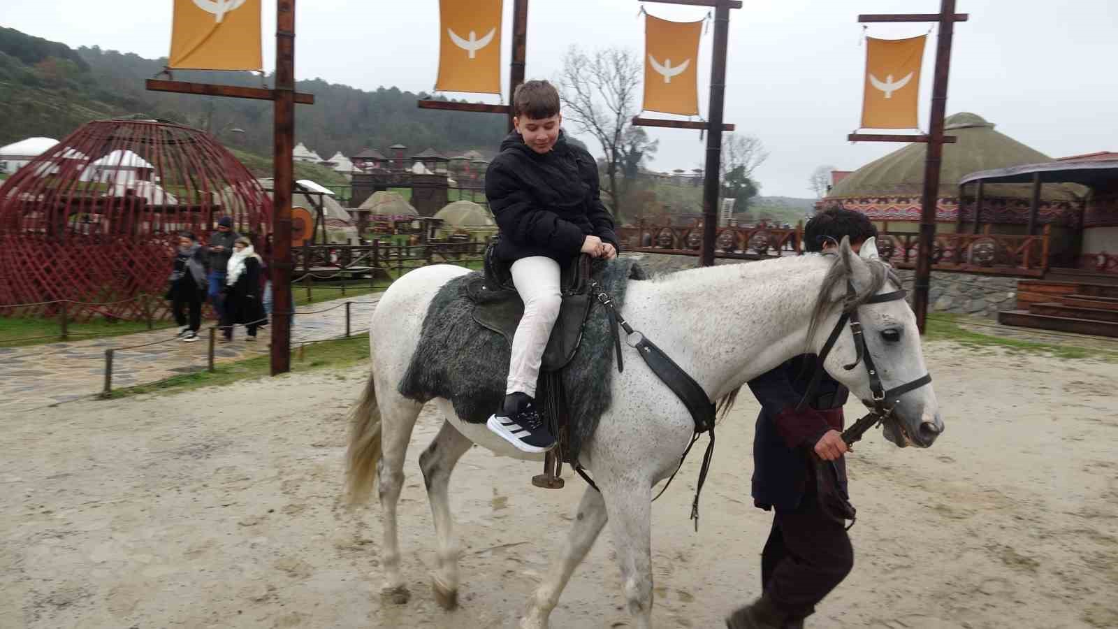 Bozdağ Film Platoları&rsquo;nda bayram yoğunluğu
