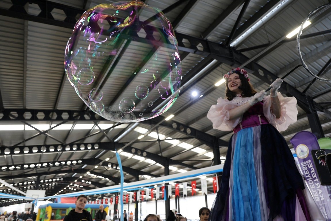 Kartepe&rsquo;de &ccedil;ocuklar bayram etkinlikleriyle doyasıya eğlendi
