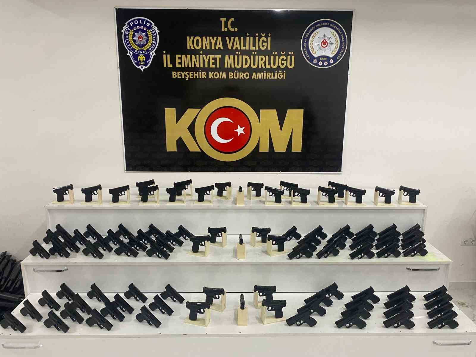 Konya polisinden silah kaçakçılarına operasyon