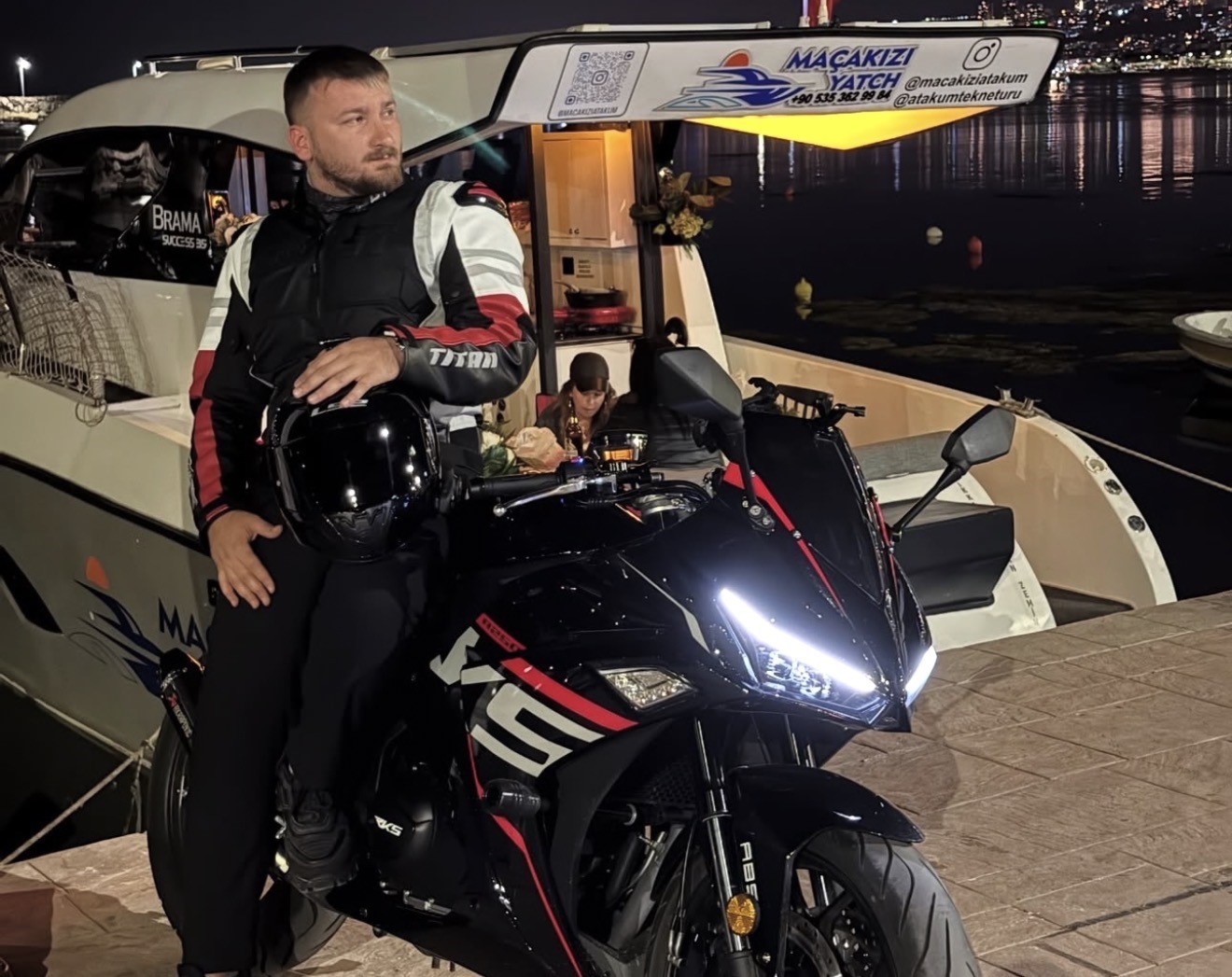 &Ouml;l&uuml;ml&uuml; motosiklet kazasının g&uuml;venlik kamerası g&ouml;r&uuml;nt&uuml;s&uuml; ortaya &ccedil;ıktı
