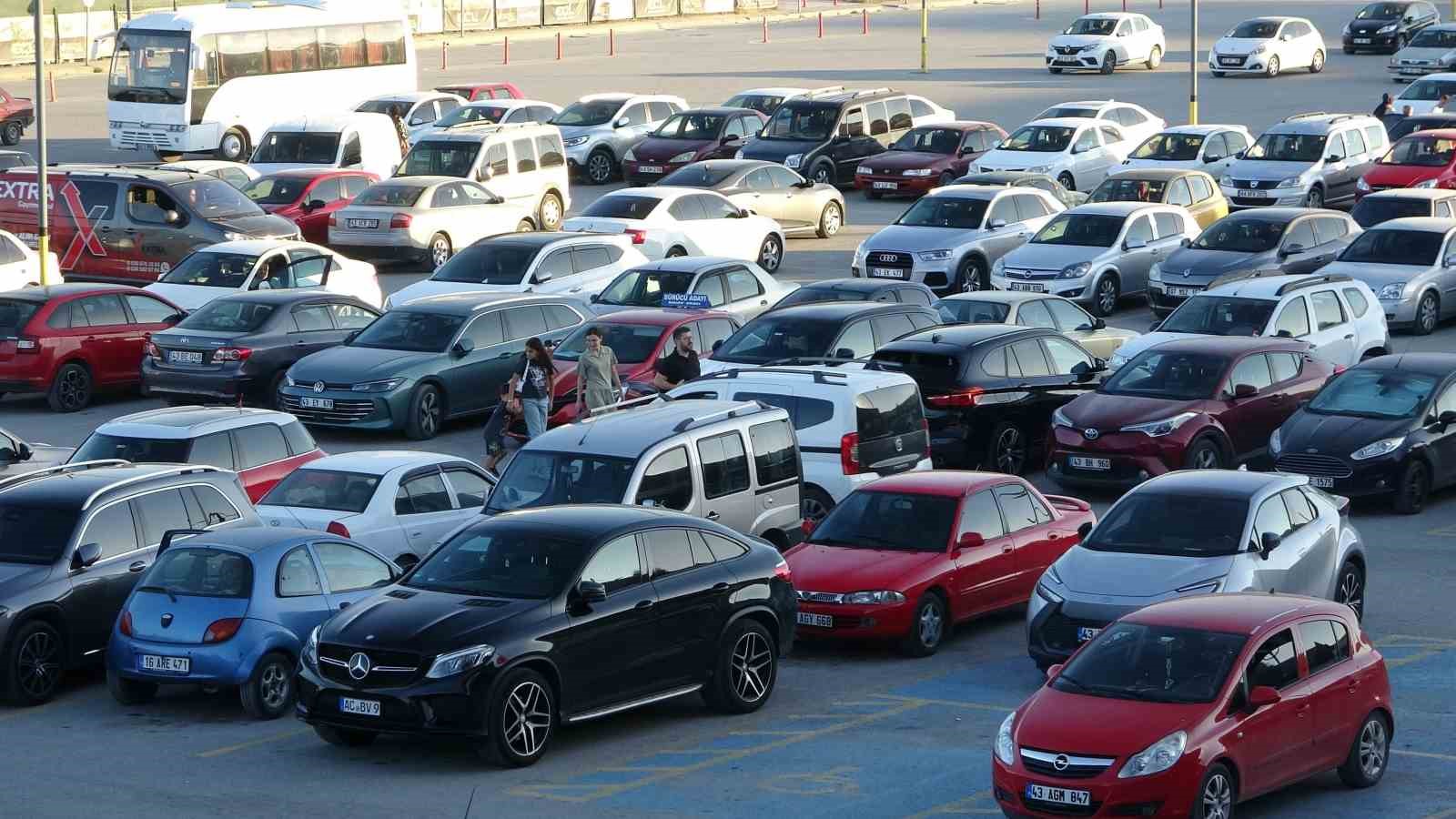 Kütahya’da araç sayılarındaki artış "durmak" bilmiyor