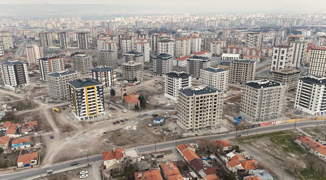 Kazım Karabekir 2. Etap Kentsel D&ouml;n&uuml;ş&uuml;m Projesi hız kesmeden devam ediyor
