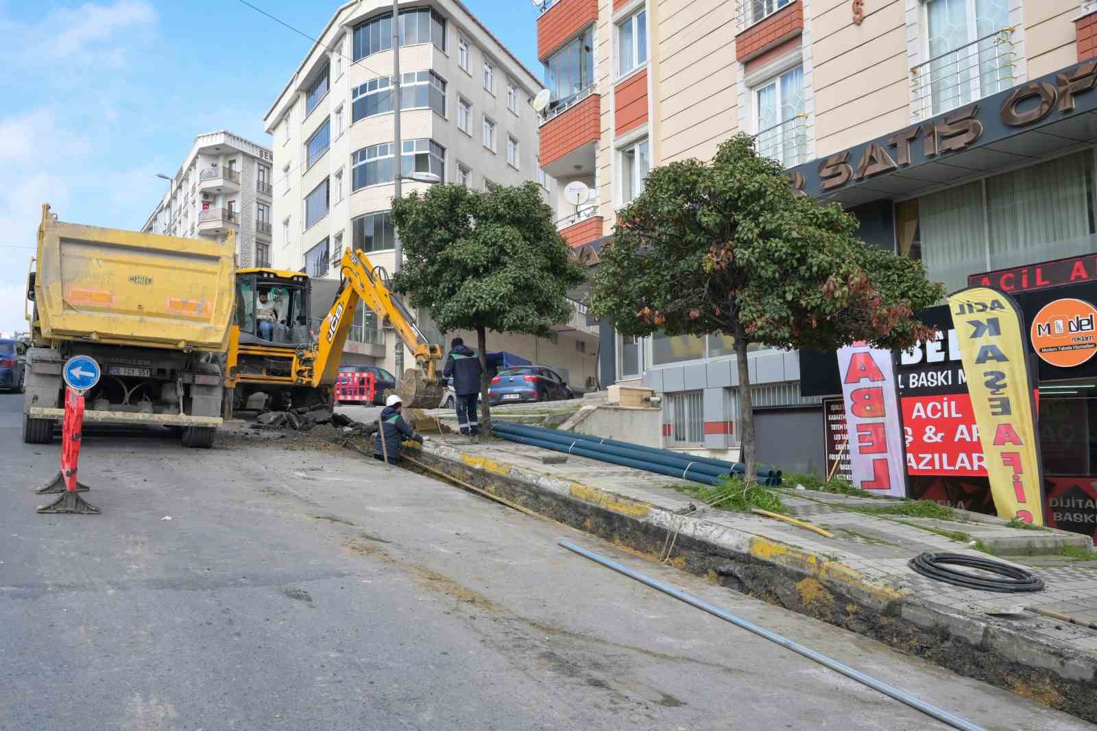 Esenyurt Mehmet Akif Ersoy Mahallesi’nin 7 yıllık elektrik sorunu çözüldü