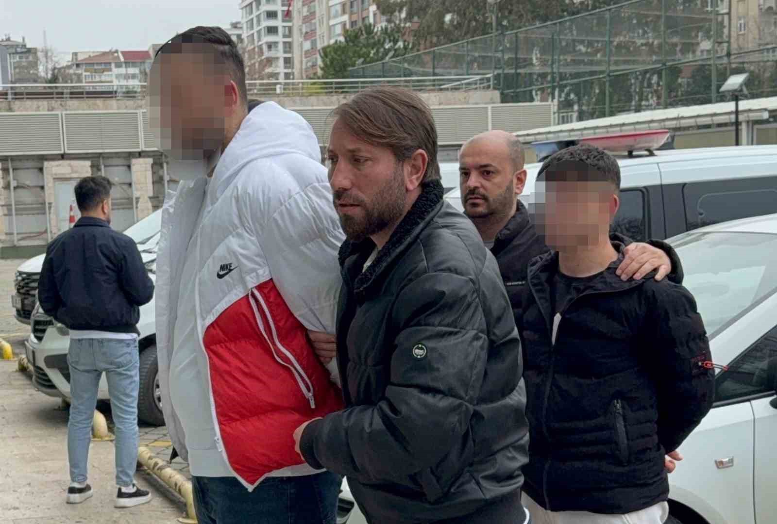 Uyuşturucu ticaretine 3 gözaltı