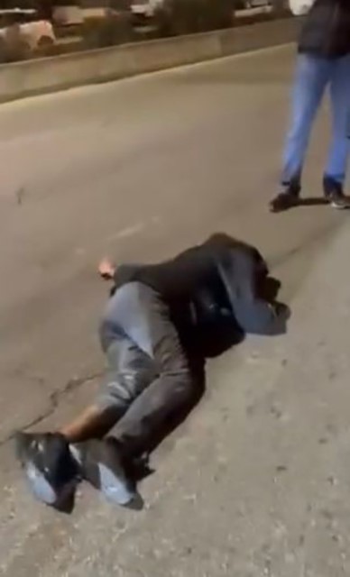 Motosikletiyle seyir halindeyken silahlı saldırıya uğrayan genç hayatını kaybetti