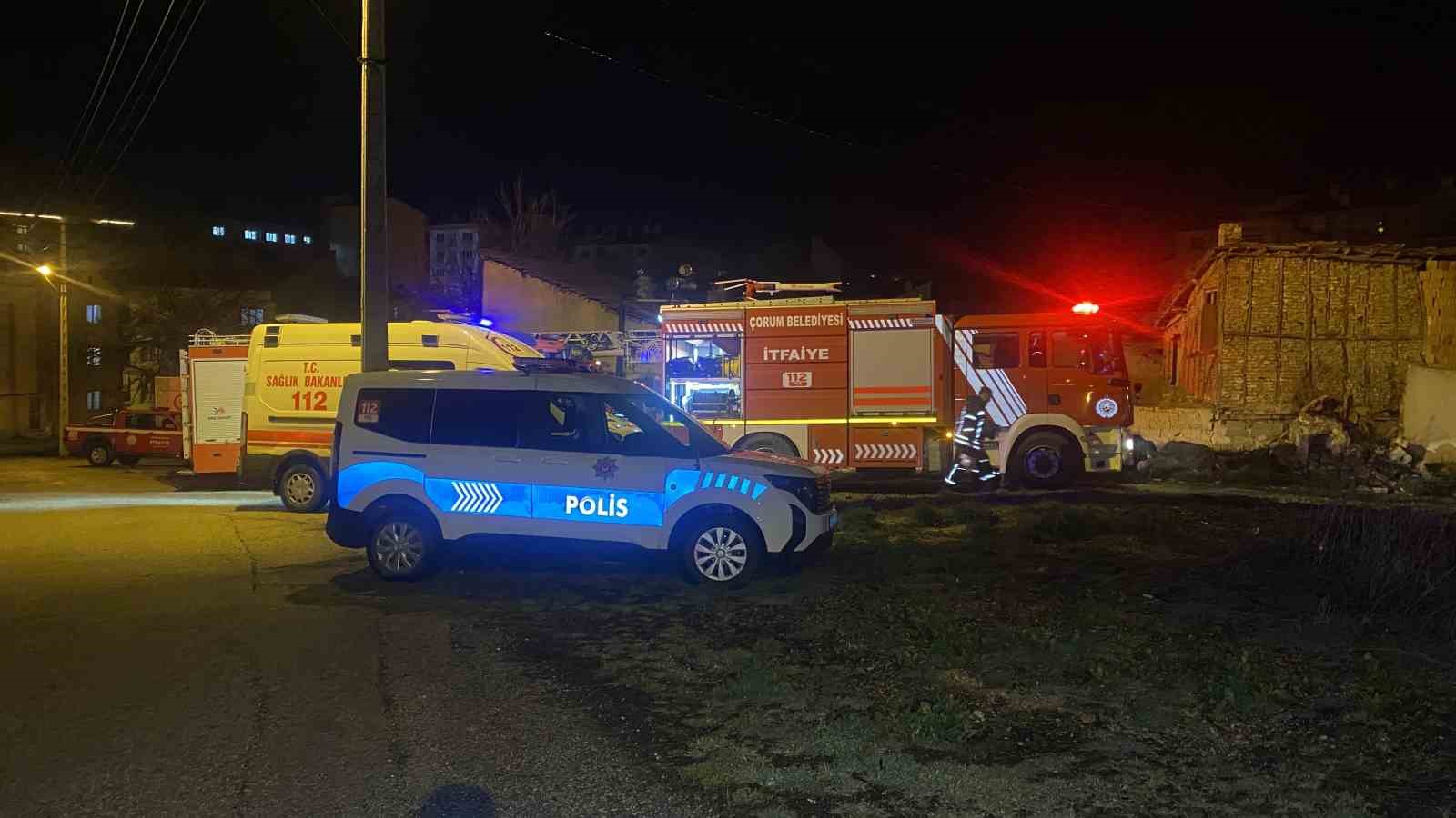 Çorum’da gecekondu yangını